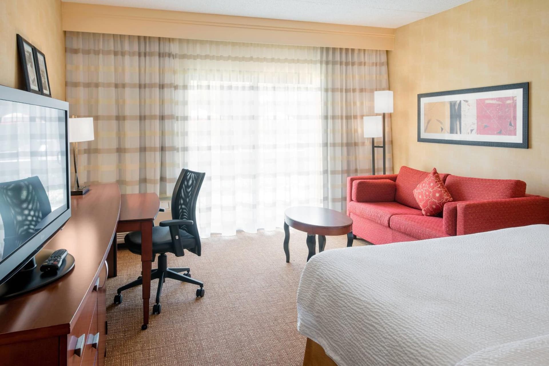 Courtyard by Marriott Chicago Naperville gallery photo in Naperville, IL — image 24