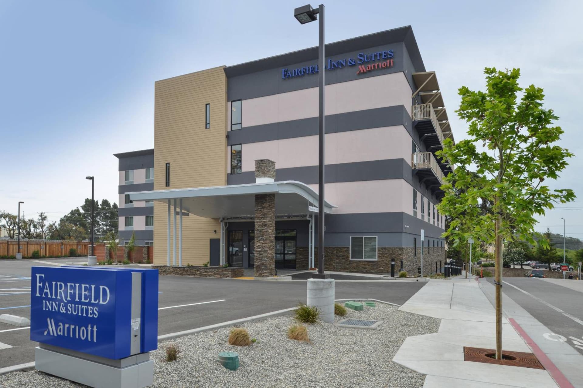 Fairfield Inn & Suites by Marriott Santa Cruz property views in Santa Cruz, CA — gallery photo 3