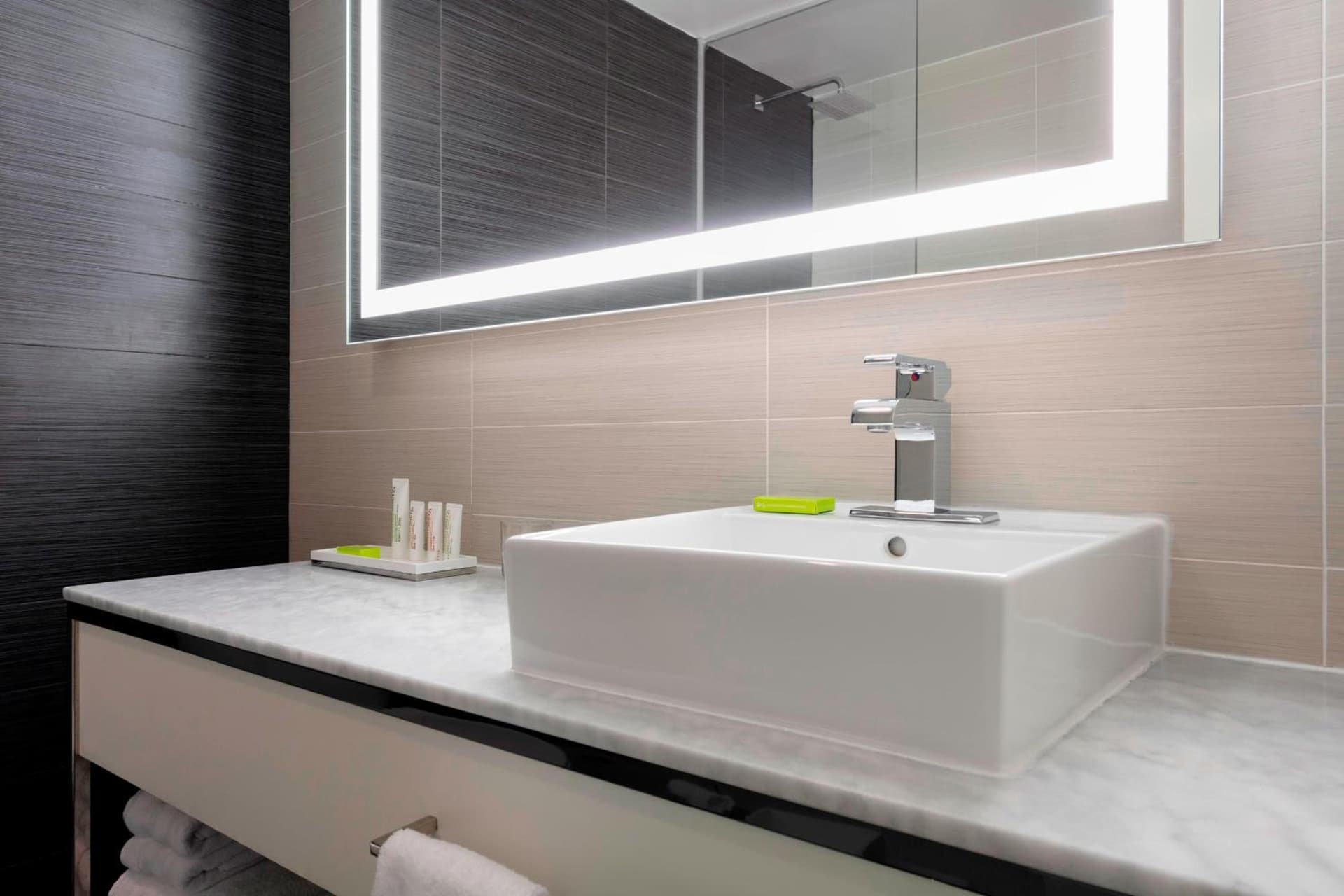 Le Meridien Charlotte gallery photo in Charlotte, NC — image 7