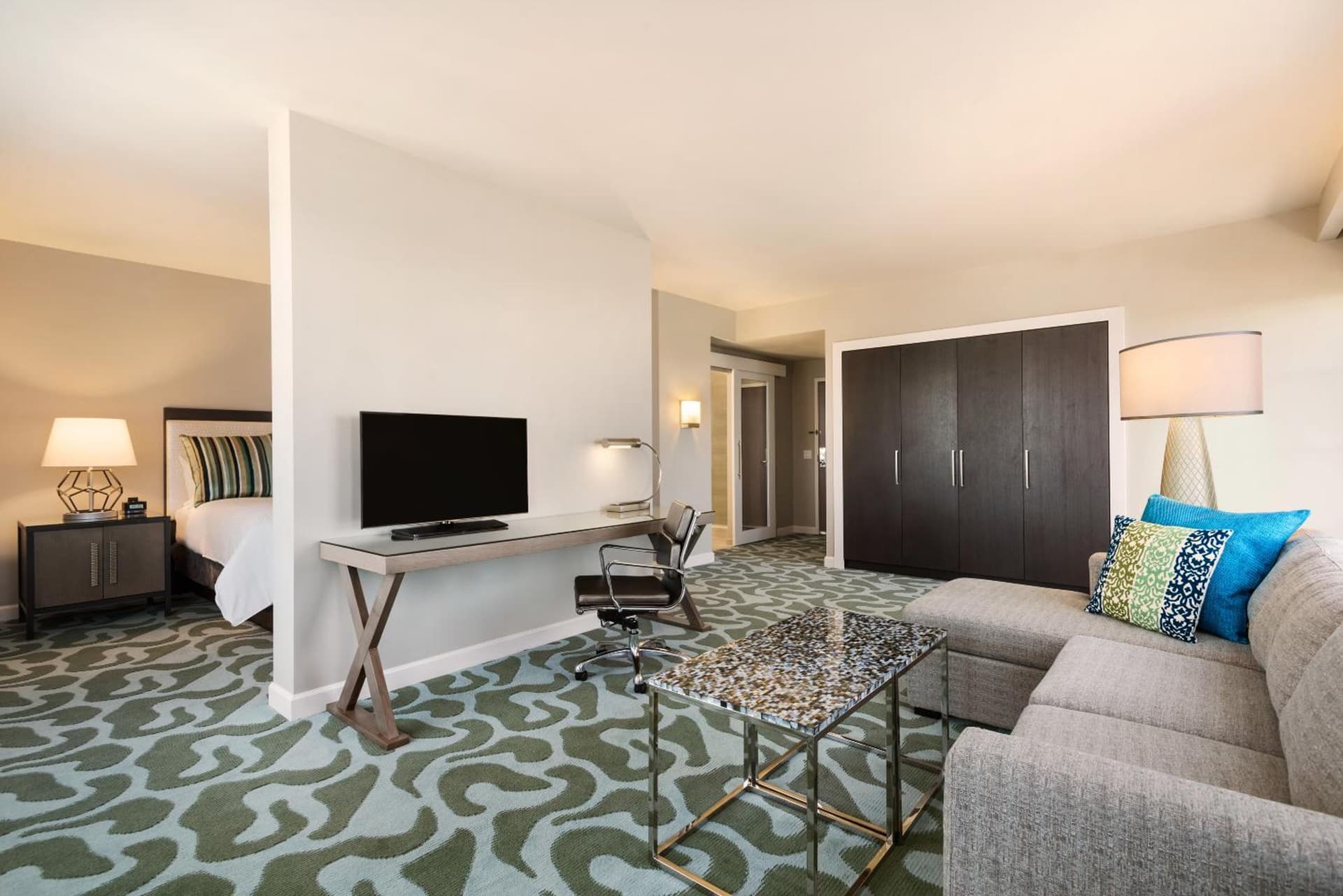 Wyndham Grand Jupiter at Harbourside Place gallery photo in Jupiter, FL — image 86