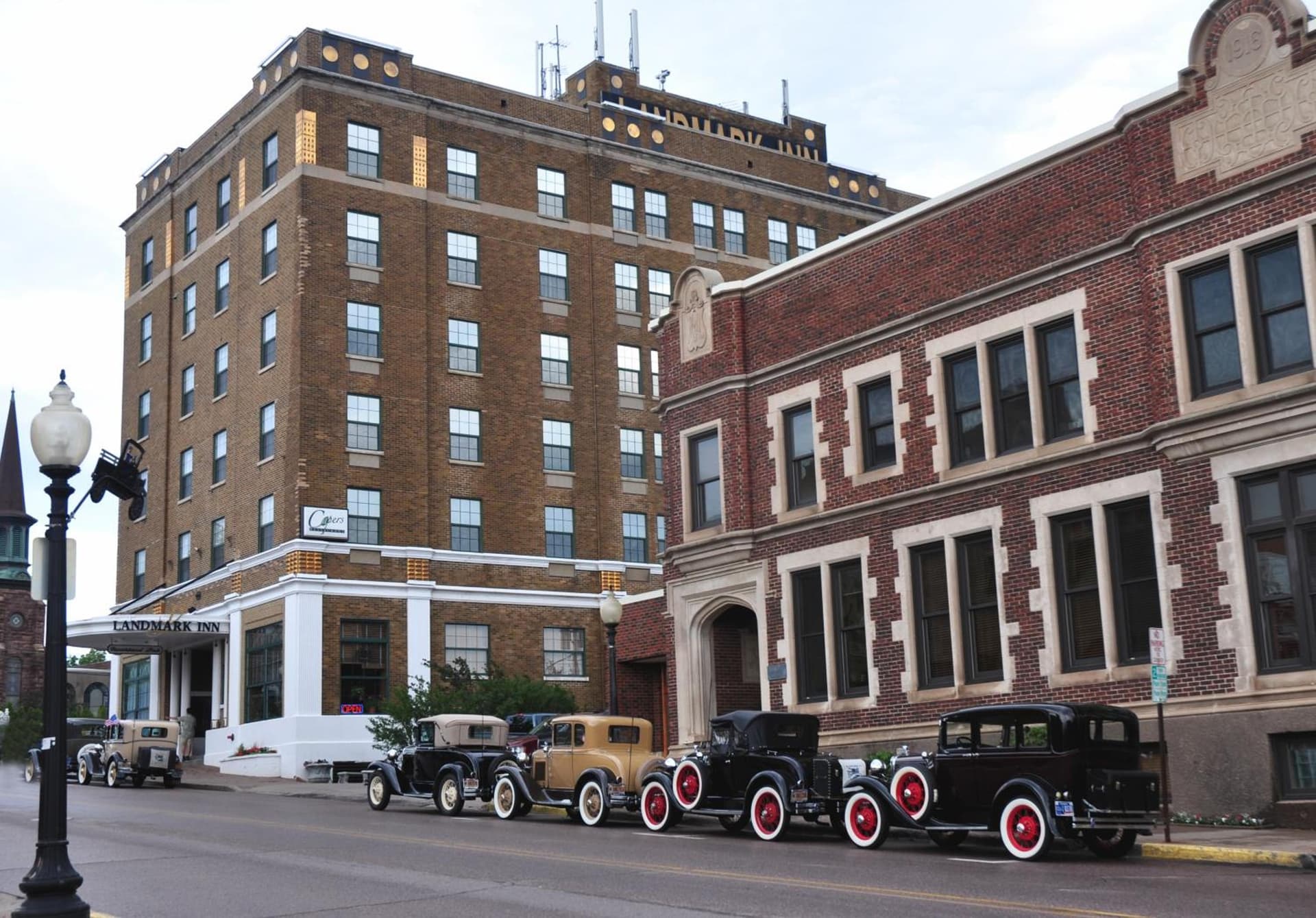 Landmark Inn property views in Marquette, MI — gallery photo 3