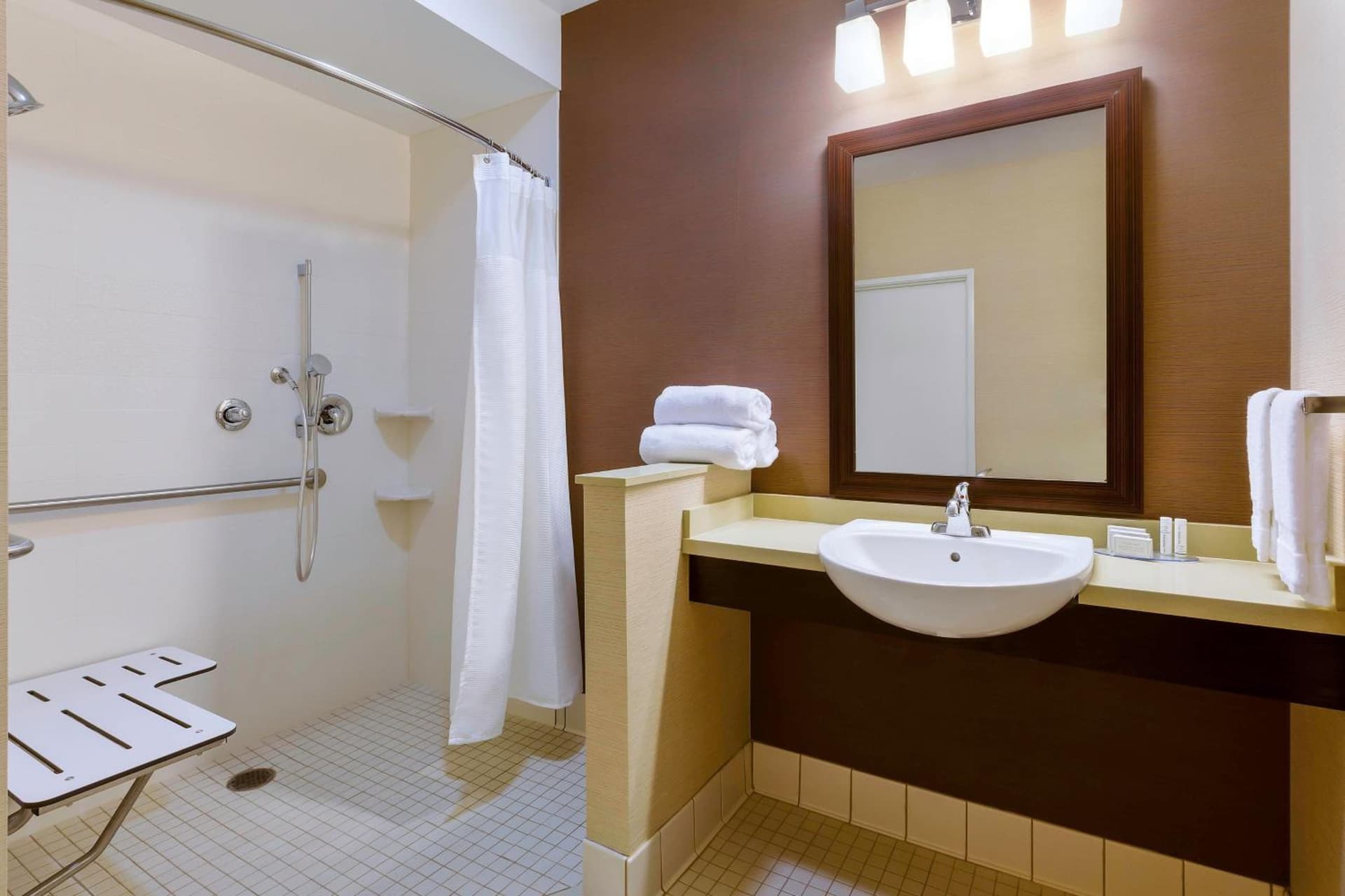 Fairfield Inn & Suites Riverside Corona/Norco gallery photo in Norco, CA — image 14