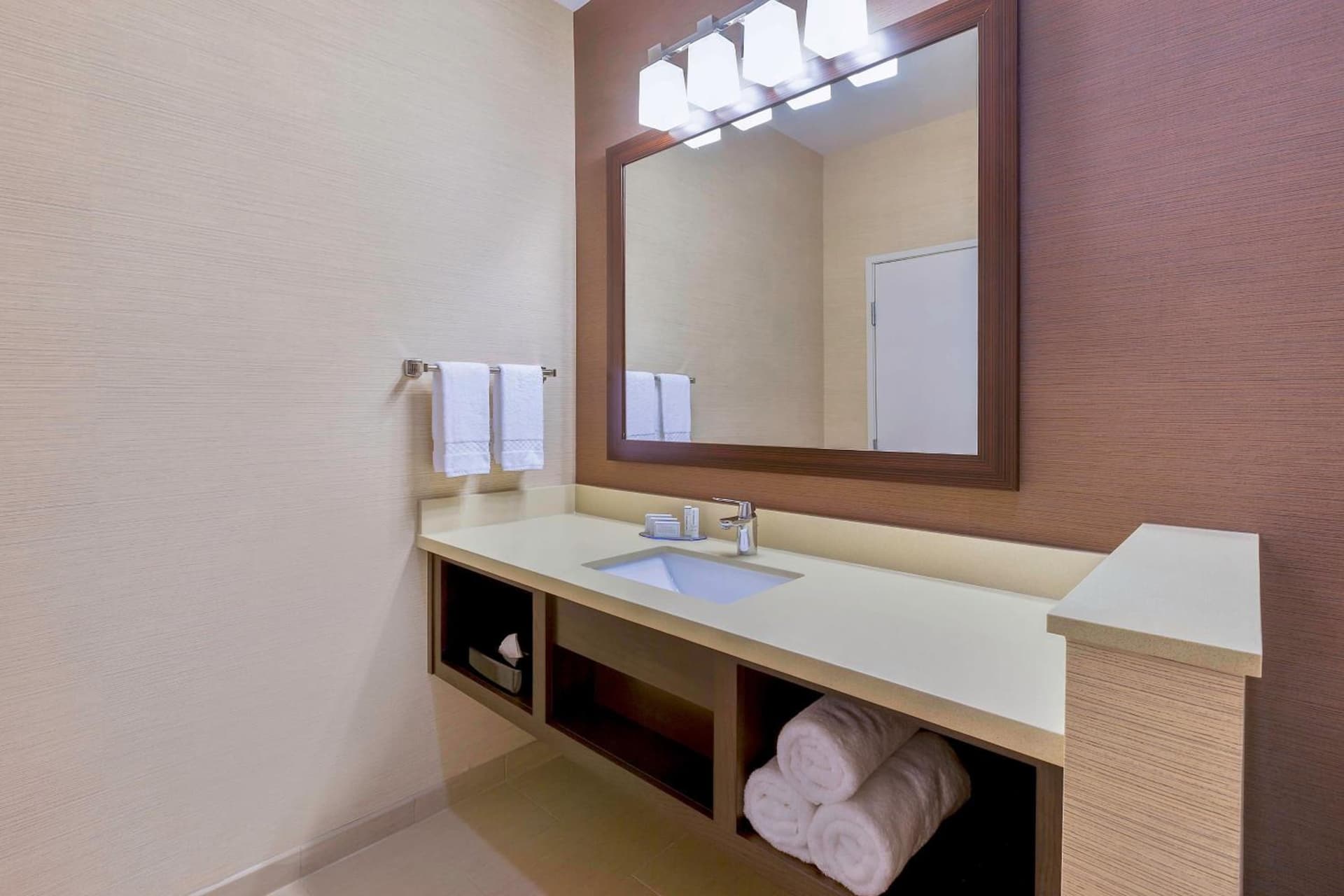 Fairfield Inn & Suites Riverside Corona/Norco gallery photo in Norco, CA — image 29