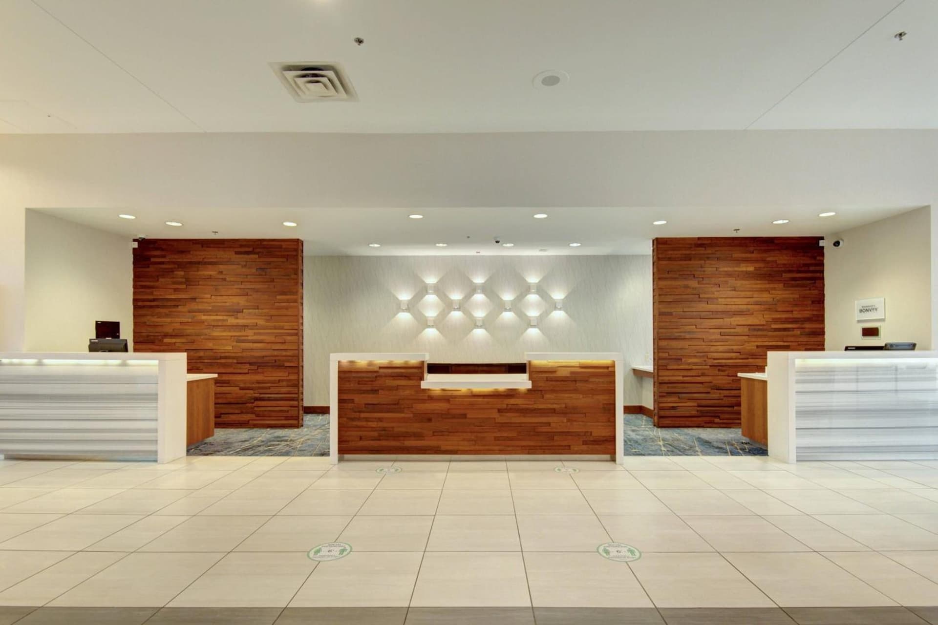 Tulsa Marriott Southern Hills interior in Tulsa, OK — gallery photo 2