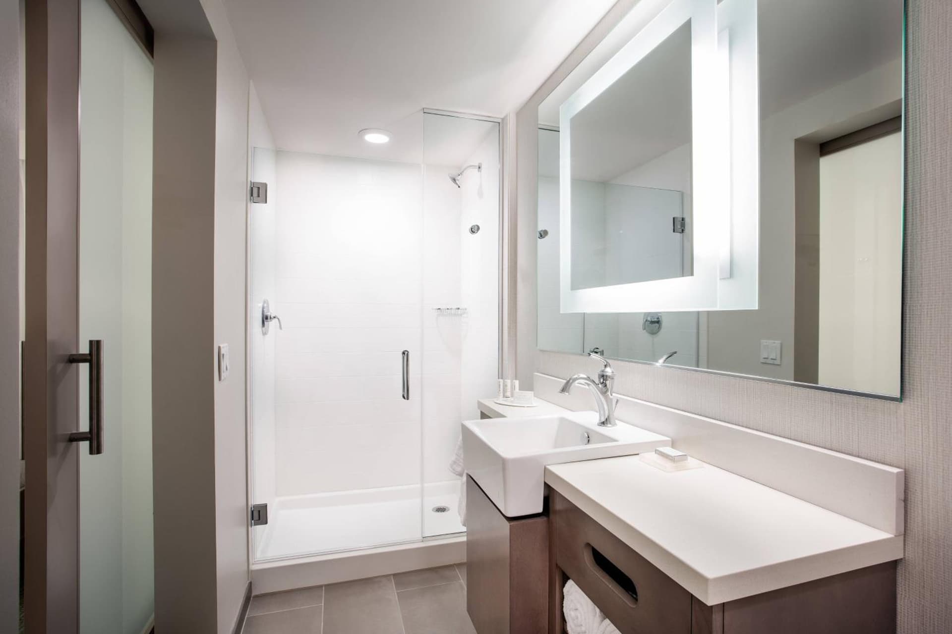 SpringHill Suites by Marriott San Diego Downtown/Bayfront gallery photo in San Diego, CA — image 31