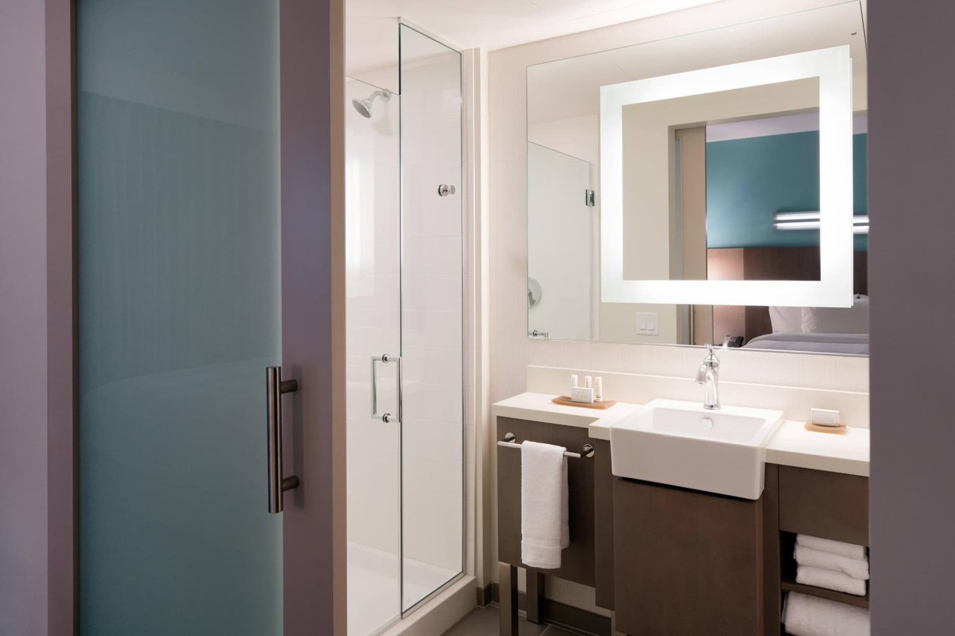 SpringHill Suites by Marriott San Diego Downtown/Bayfront gallery photo in San Diego, CA — image 28