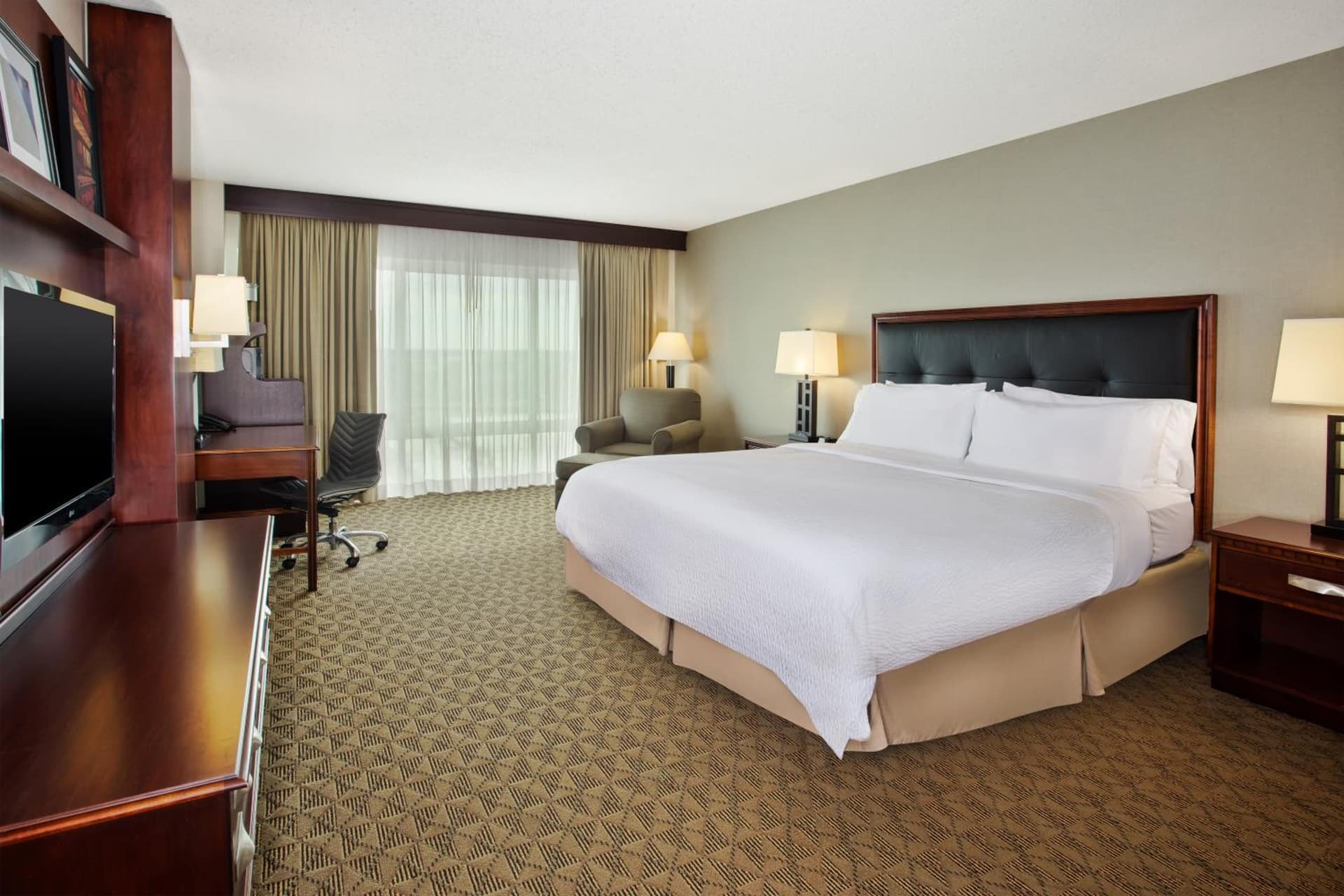 Holiday Inn University Plaza-Bowling Green by IHG gallery photo in Bowling Green, KY — image 4