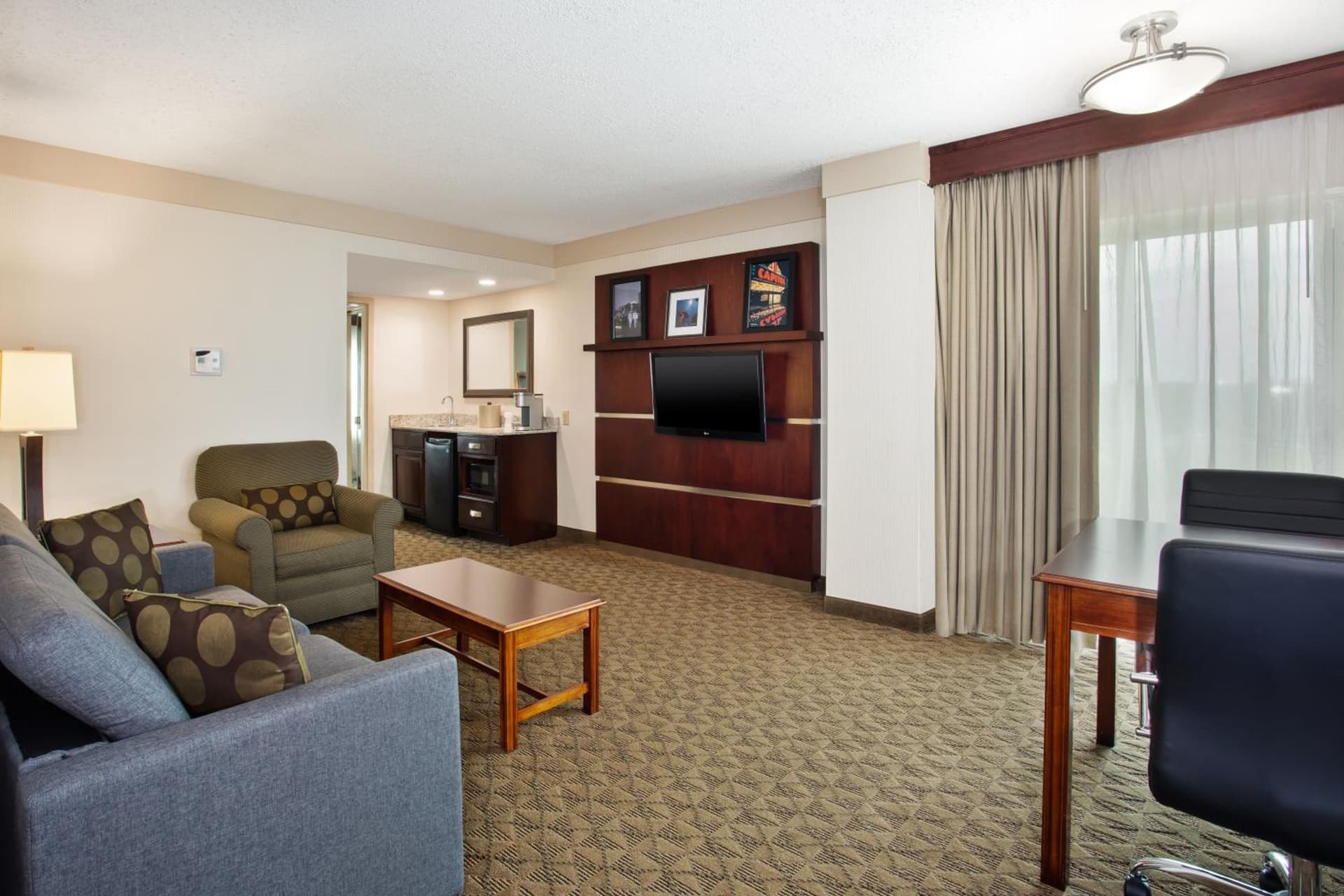 Holiday Inn University Plaza-Bowling Green by IHG gallery photo in Bowling Green, KY — image 57