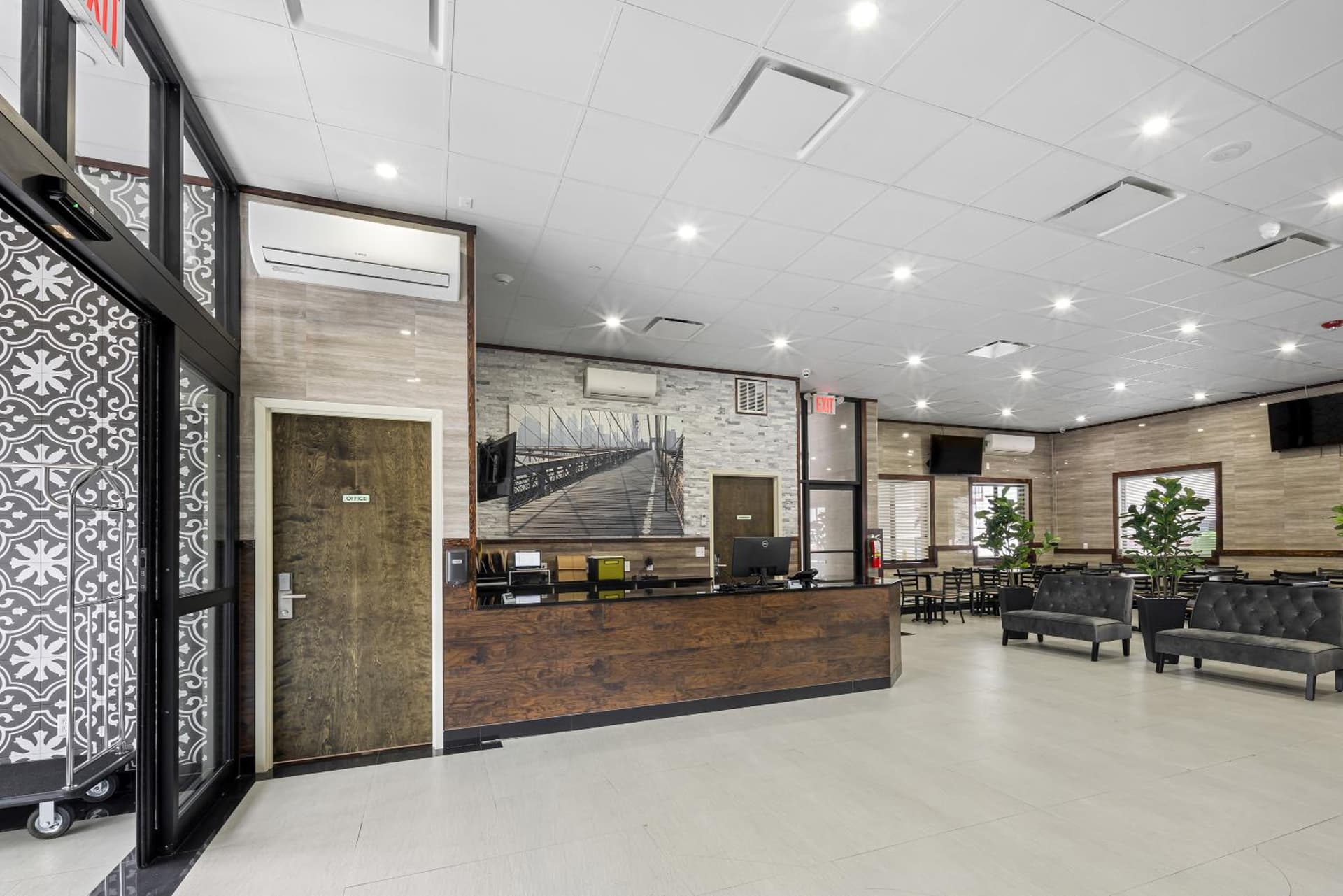 Highbridge Hotel gallery photo in Bronx, NY — image 27
