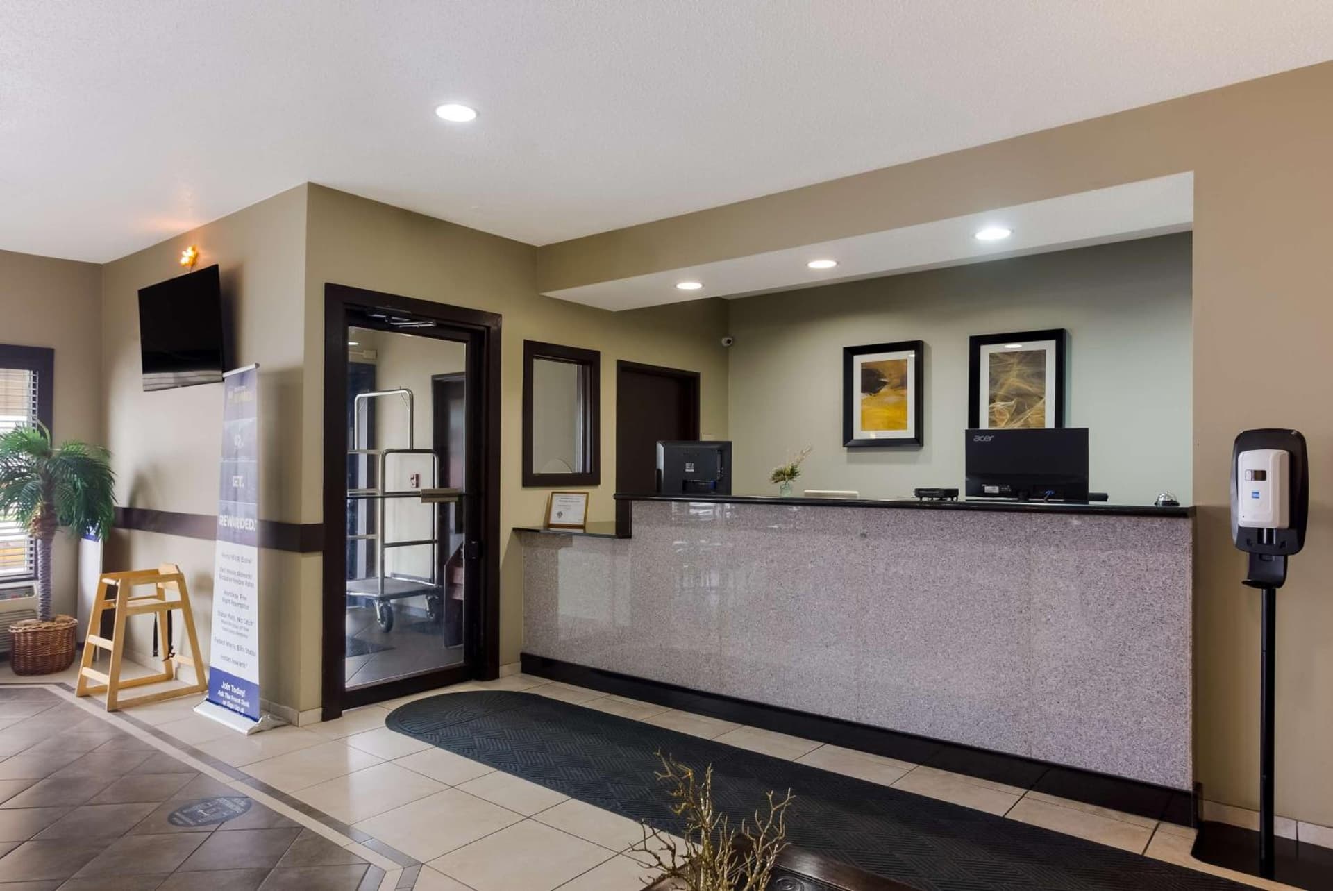 Best Western Crossroads Inn gallery photo in Schererville, IN — image 9