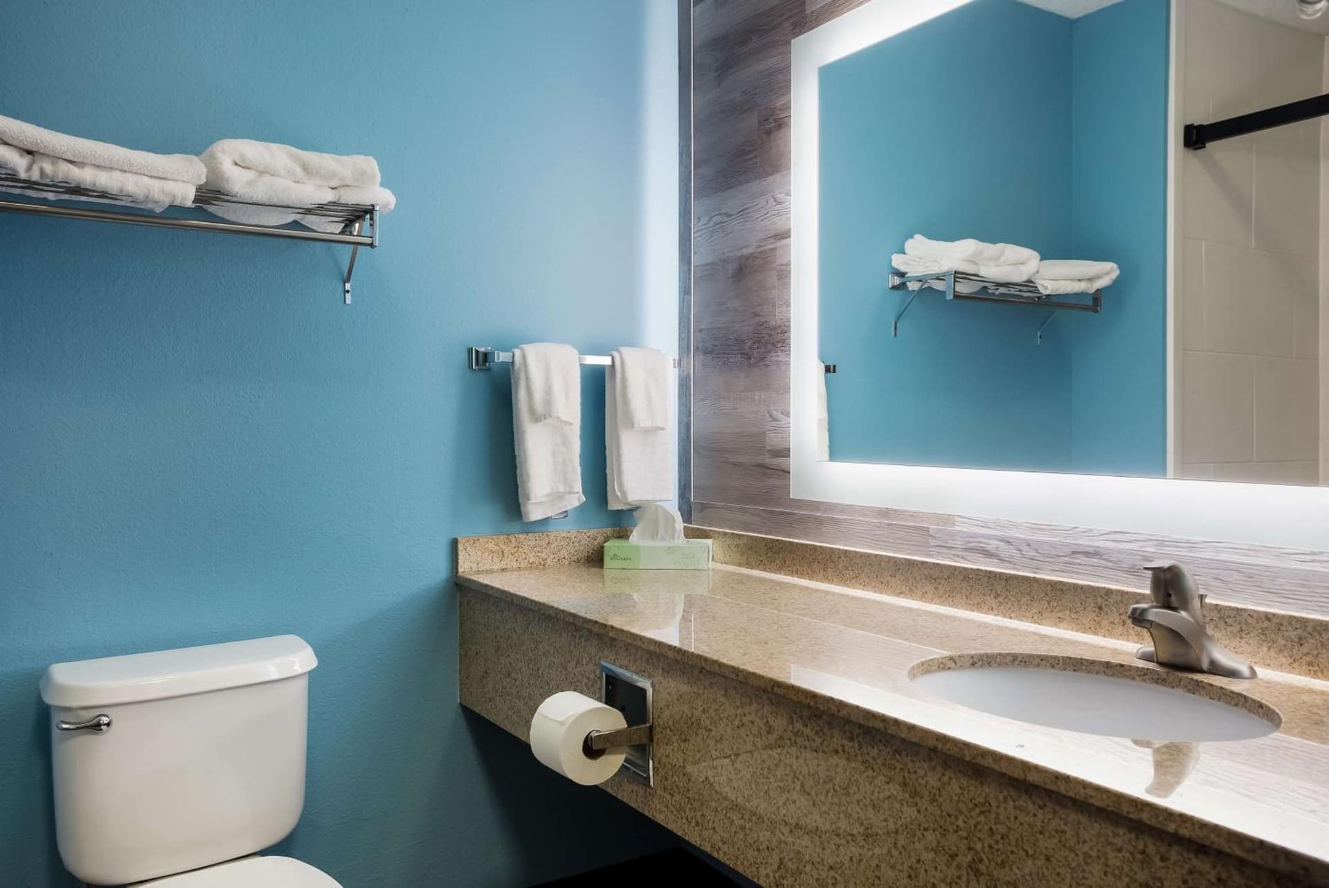 Best Western Crossroads Inn property views in Schererville, IN — gallery photo 3