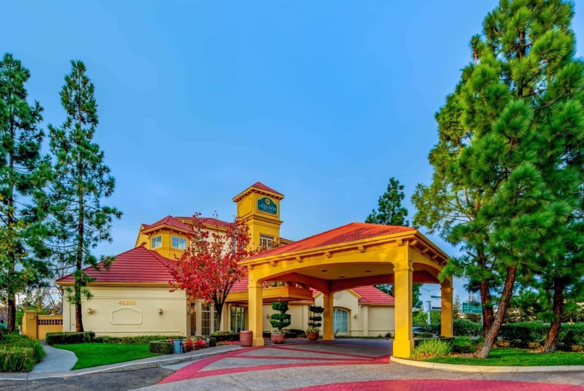 La Quinta Inn & Suites by Wyndham Fremont Silicon Valley — hotel in Fremont, California