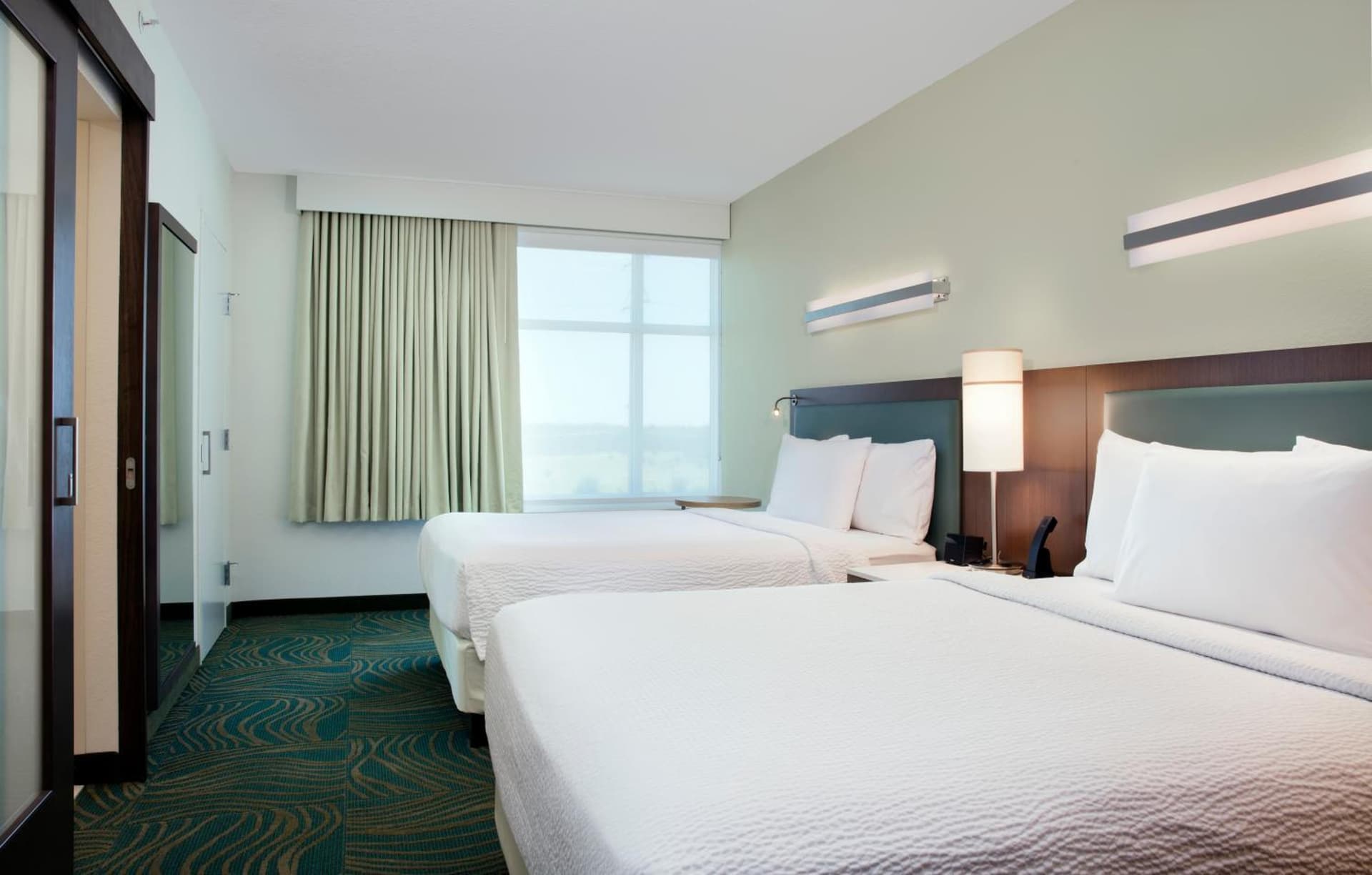 SpringHill Suites by Marriott Orlando at FLAMINGO CROSSINGS Town Center-Western Entrance gallery photo in Orlando, FL — image 13
