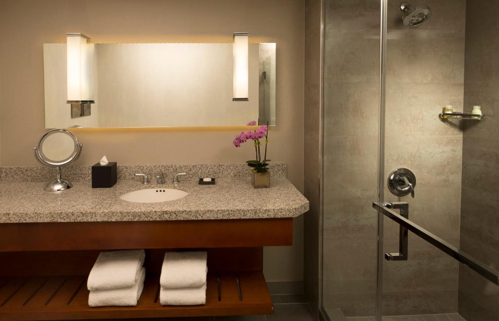 Loews Hollywood Hotel gallery photo in Los Angeles, CA — image 77