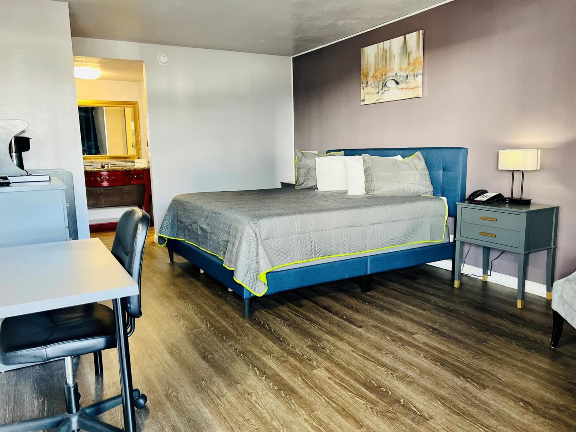 R Nite Star Hotel At Arlington Entertainment District gallery photo in Arlington, TX — image 54