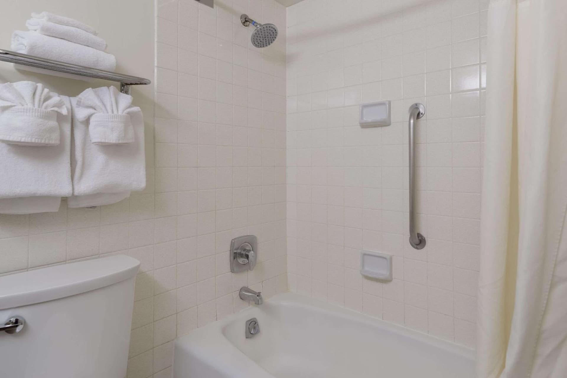 Clarion Hotel Concord/Walnut Creek gallery photo in Concord, CA — image 42