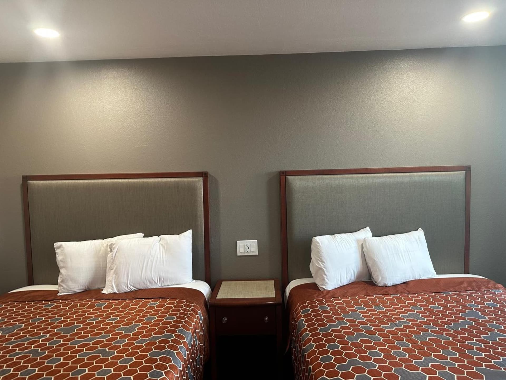 ROYAL MOTEL TRACY gallery photo in Tracy, CA — image 15