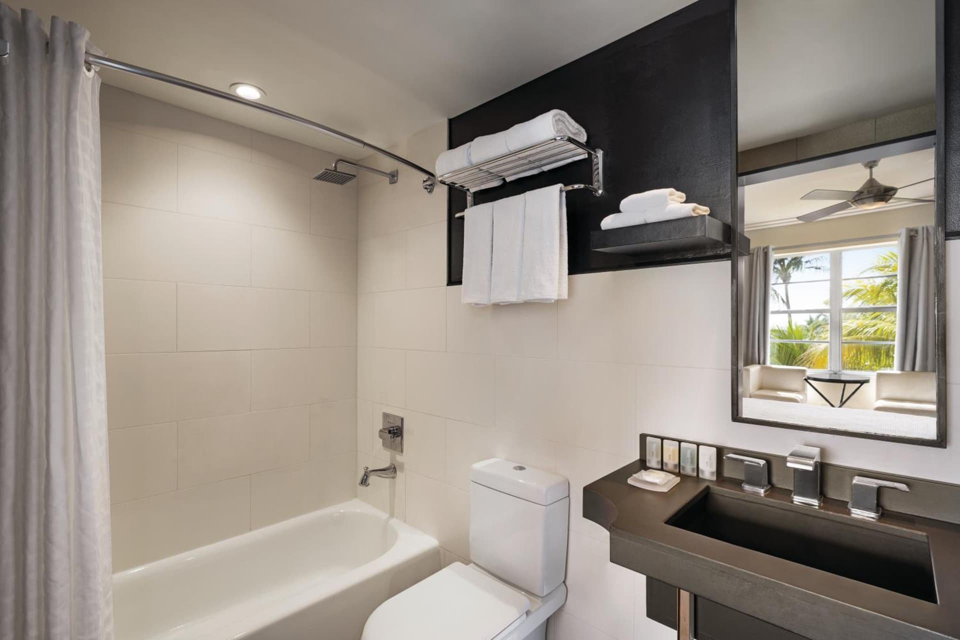Waldorf Towers South Beach gallery photo in Miami Beach, FL — image 24