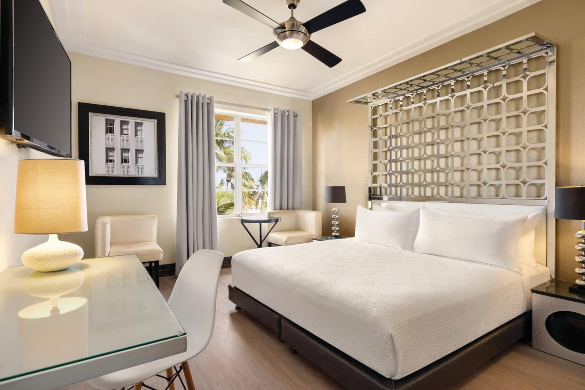 Waldorf Towers South Beach gallery photo in Miami Beach, FL — image 14