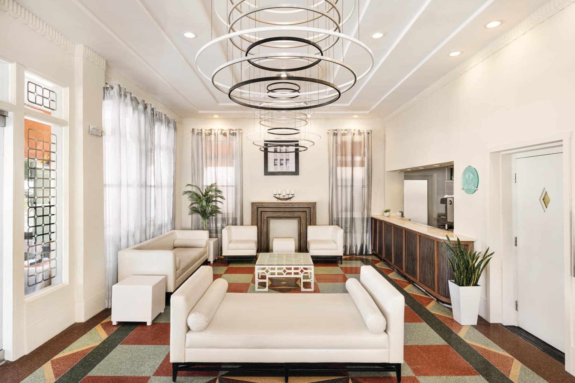 Waldorf Towers South Beach gallery photo in Miami Beach, FL — image 33