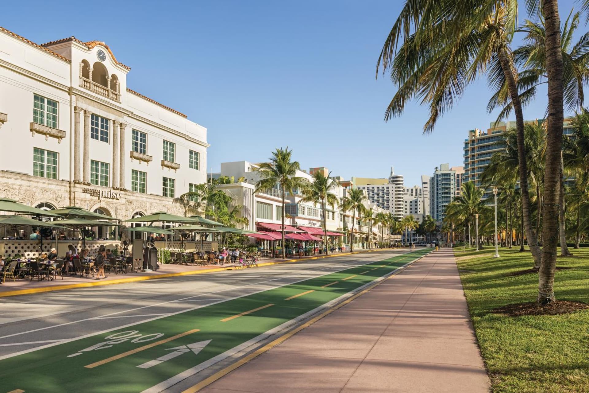 Waldorf Towers South Beach gallery photo in Miami Beach, FL — image 5