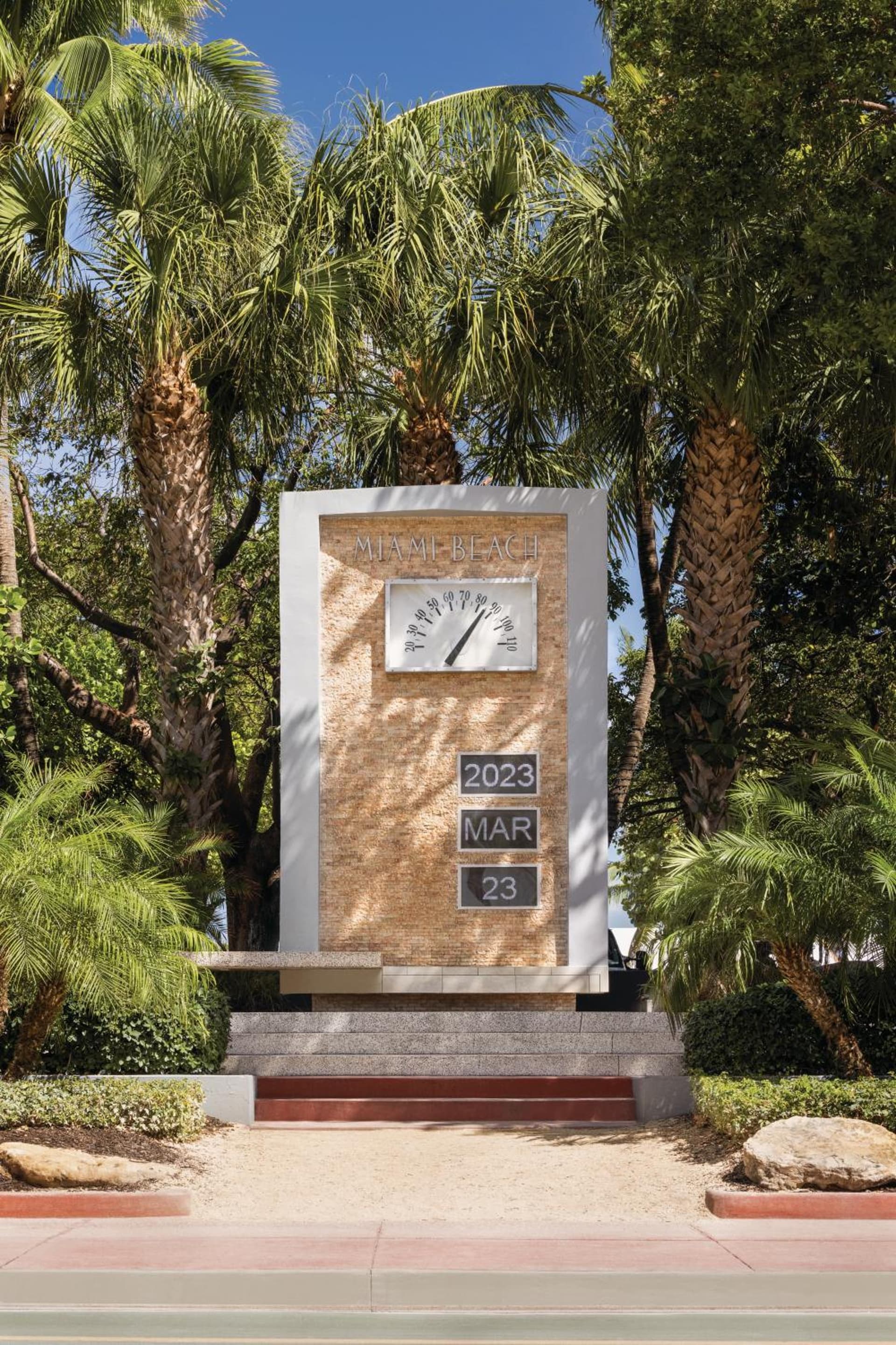 Waldorf Towers South Beach gallery photo in Miami Beach, FL — image 4
