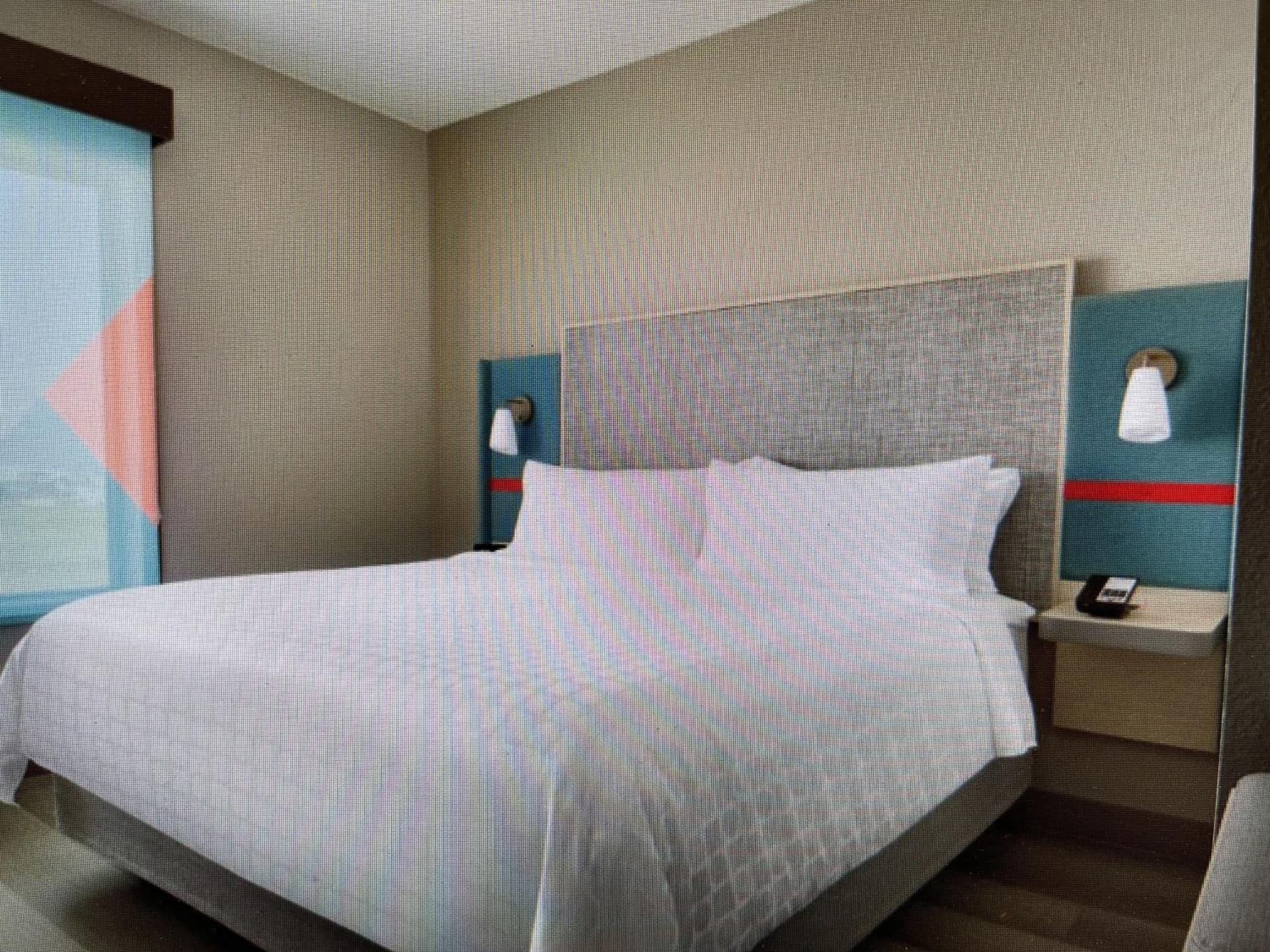 avid hotels - Detroit - Warren by IHG gallery photo in Warren, MI — image 5