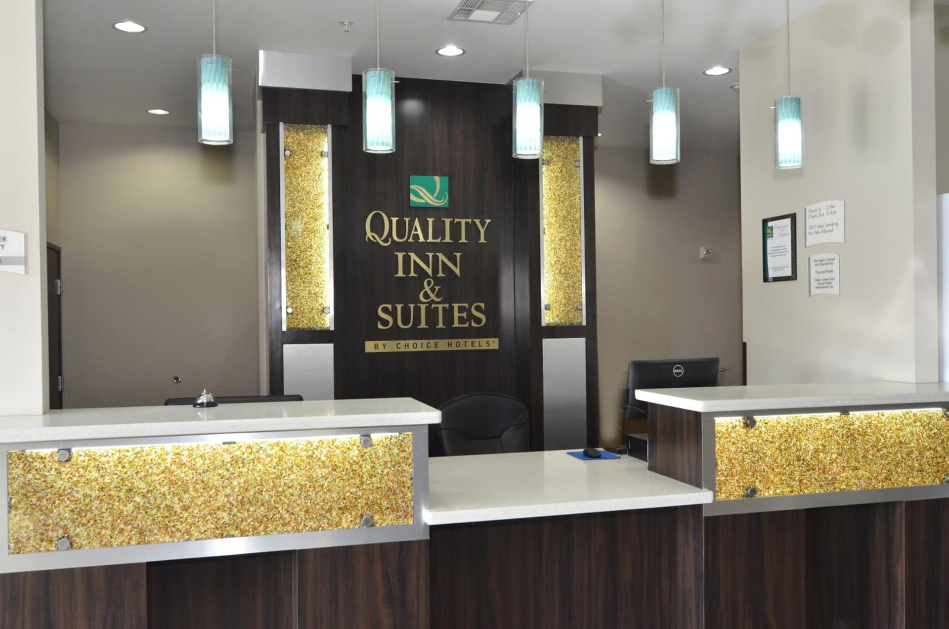 Quality Inn & Suites Kenedy - Karnes City property views in Kenedy, TX — gallery photo 3