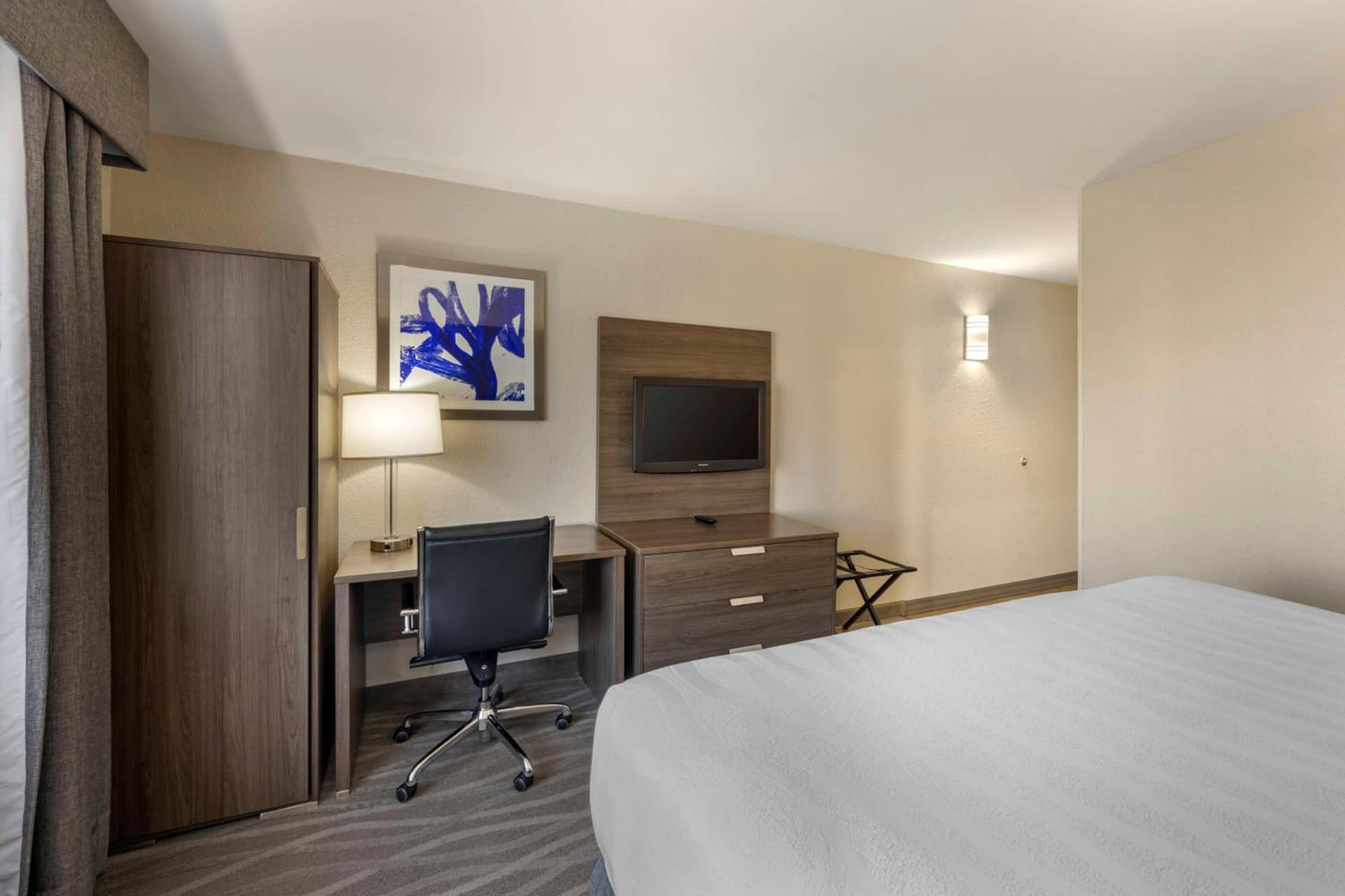 Best Western Plus Nashville Airport Hotel - BNA gallery photo in Nashville, TN — image 7