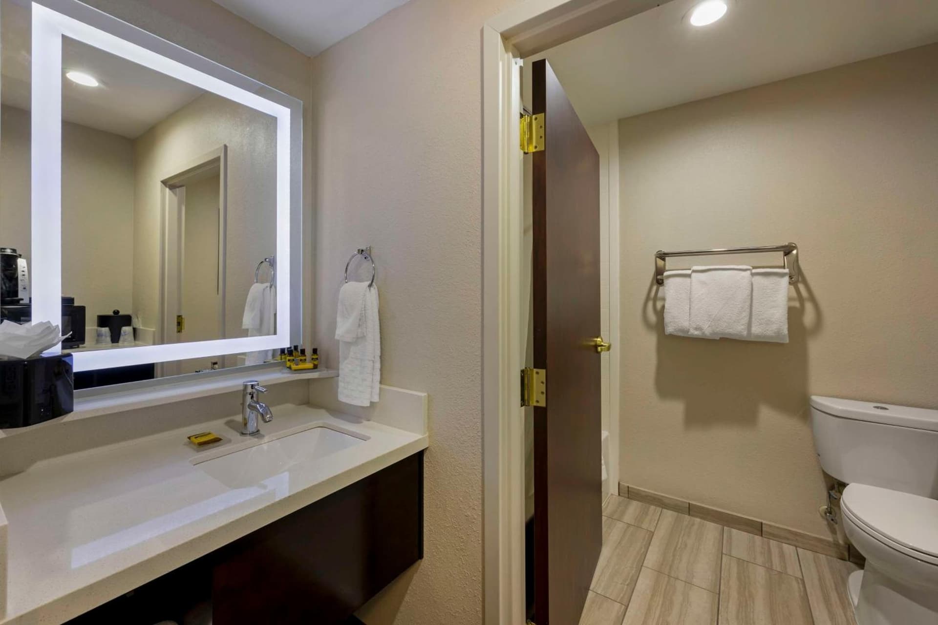 Best Western Plus Nashville Airport Hotel - BNA gallery photo in Nashville, TN — image 23