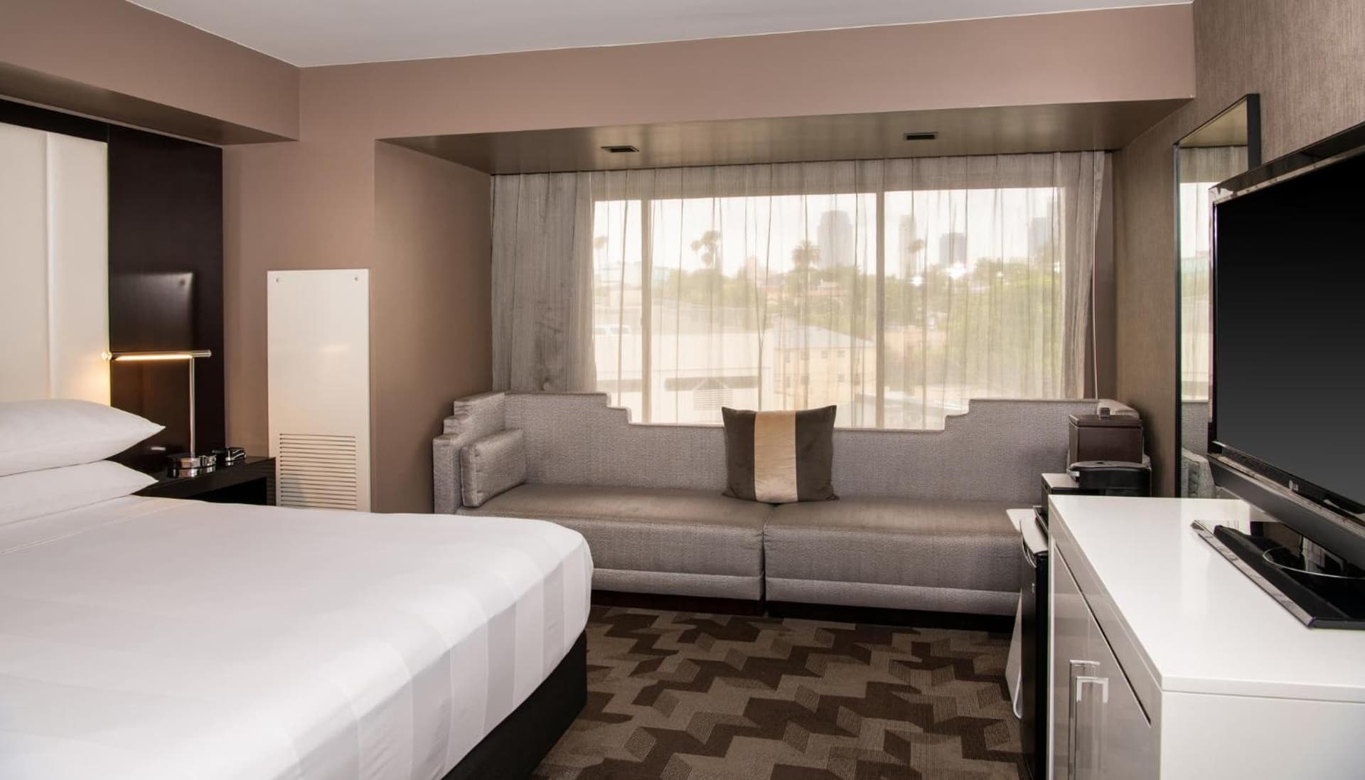 Beverly Hills Marriott property views in Los Angeles, CA — gallery photo 3