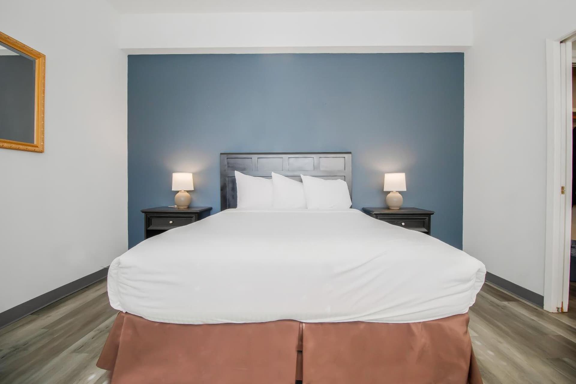 Lions Gate Hotel gallery photo in Sacramento, CA — image 14
