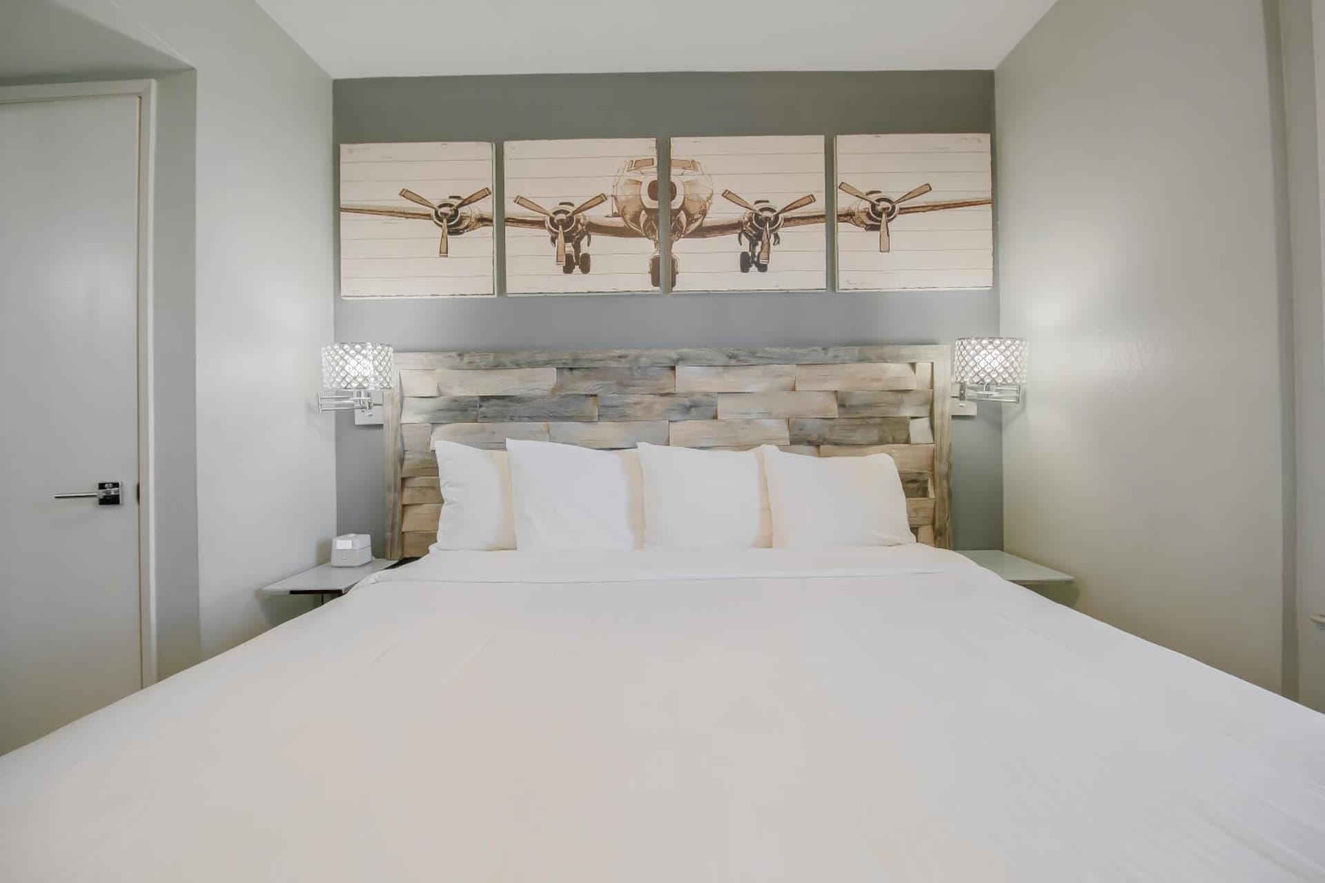 Lions Gate Hotel gallery photo in Sacramento, CA — image 25