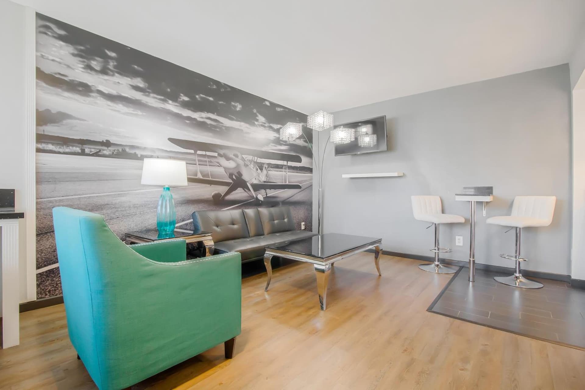 Lions Gate Hotel gallery photo in Sacramento, CA — image 7