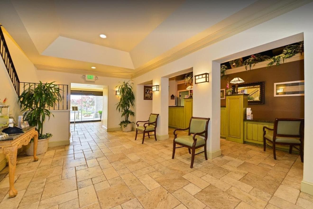 Lions Gate Hotel gallery photo in Sacramento, CA — image 6
