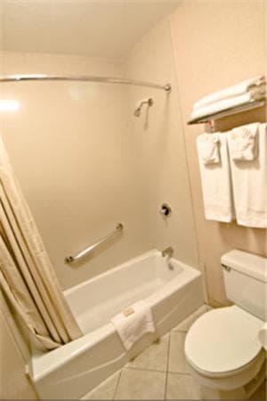 Days Inn by Wyndham West Covina gallery photo in West Covina, CA — image 18