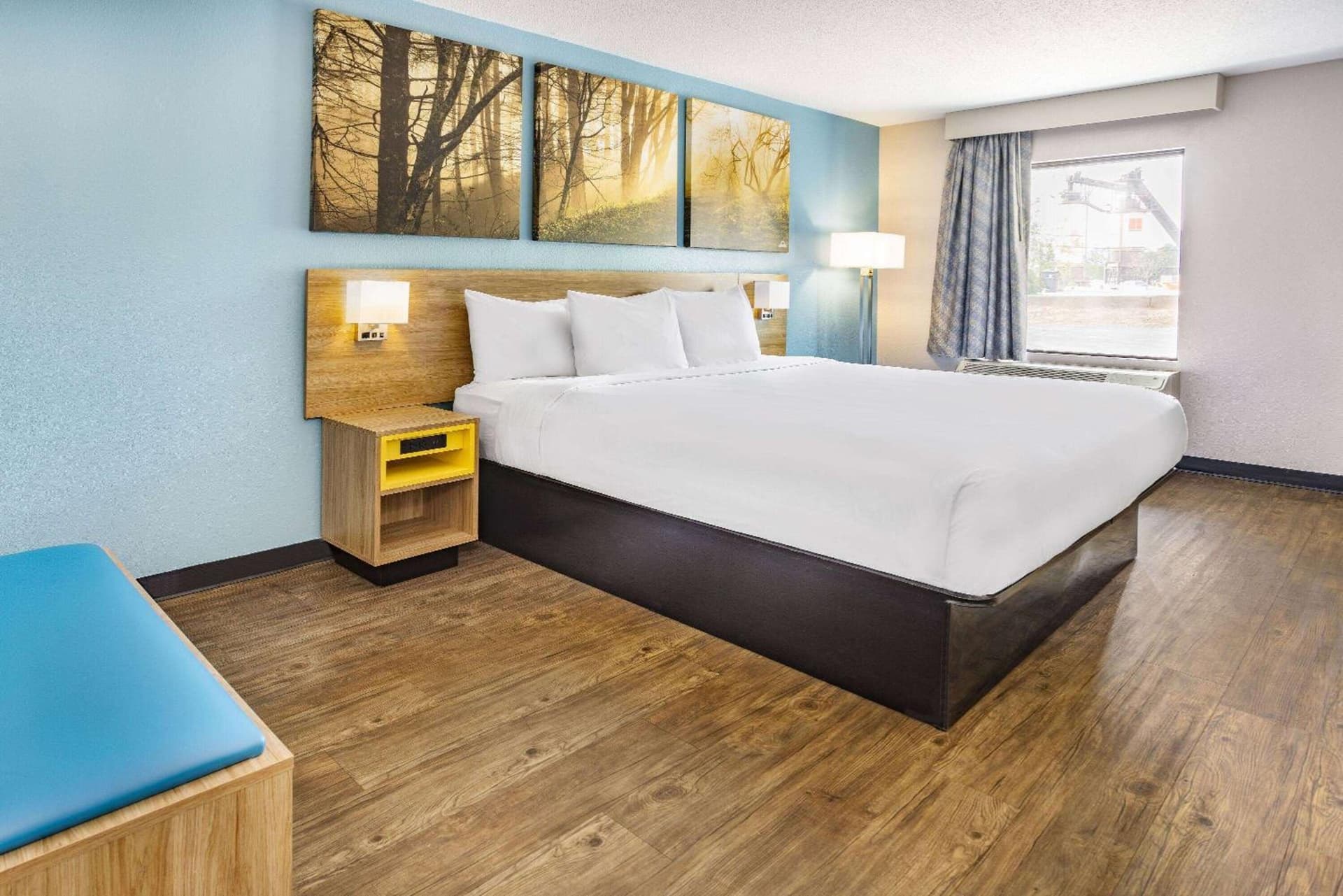 Days Inn by Wyndham Raleigh Glenwood-Crabtree gallery photo in Raleigh, NC — image 14
