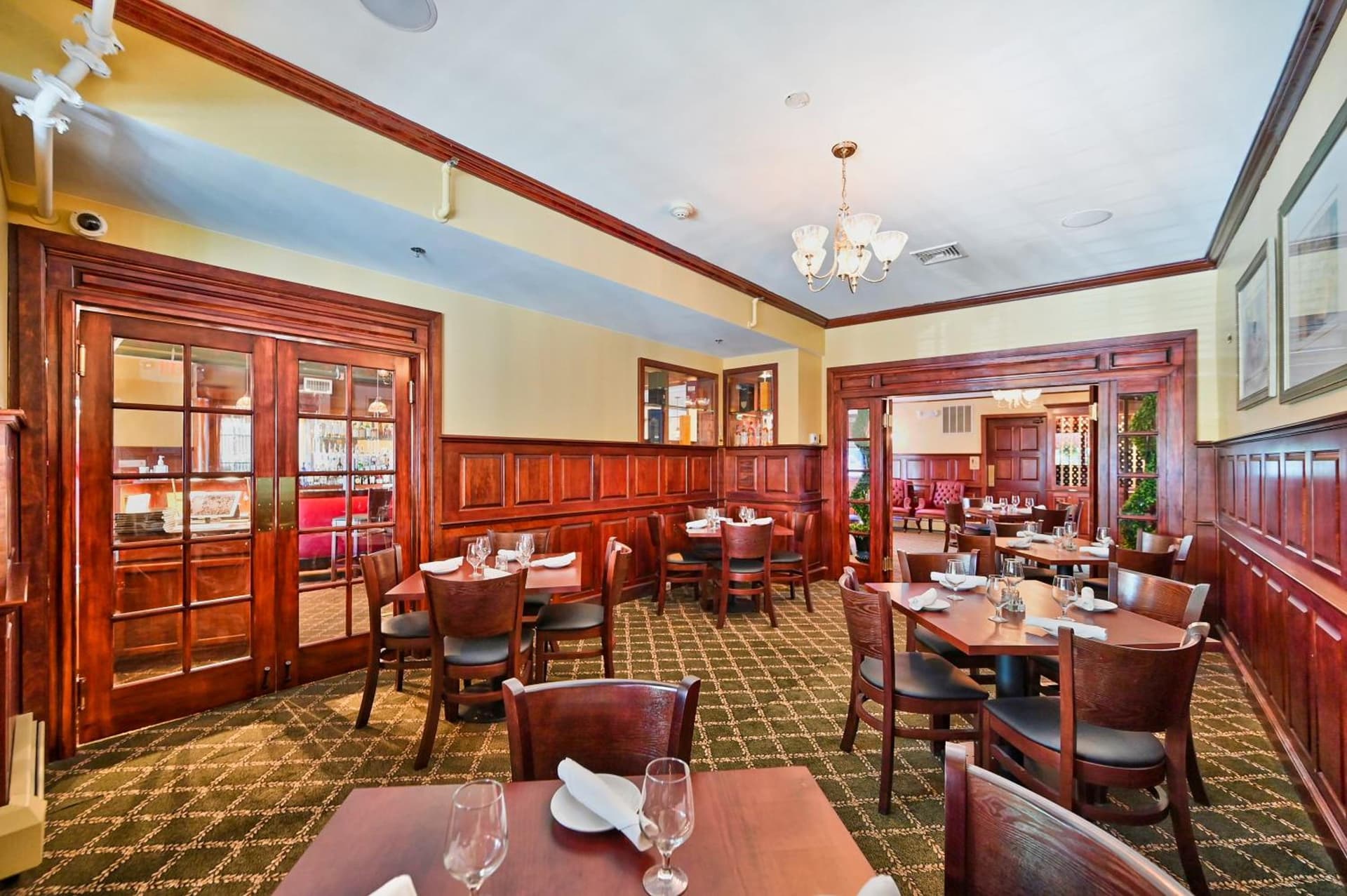 Tom Quick Inn gallery photo in Milford, PA — image 4