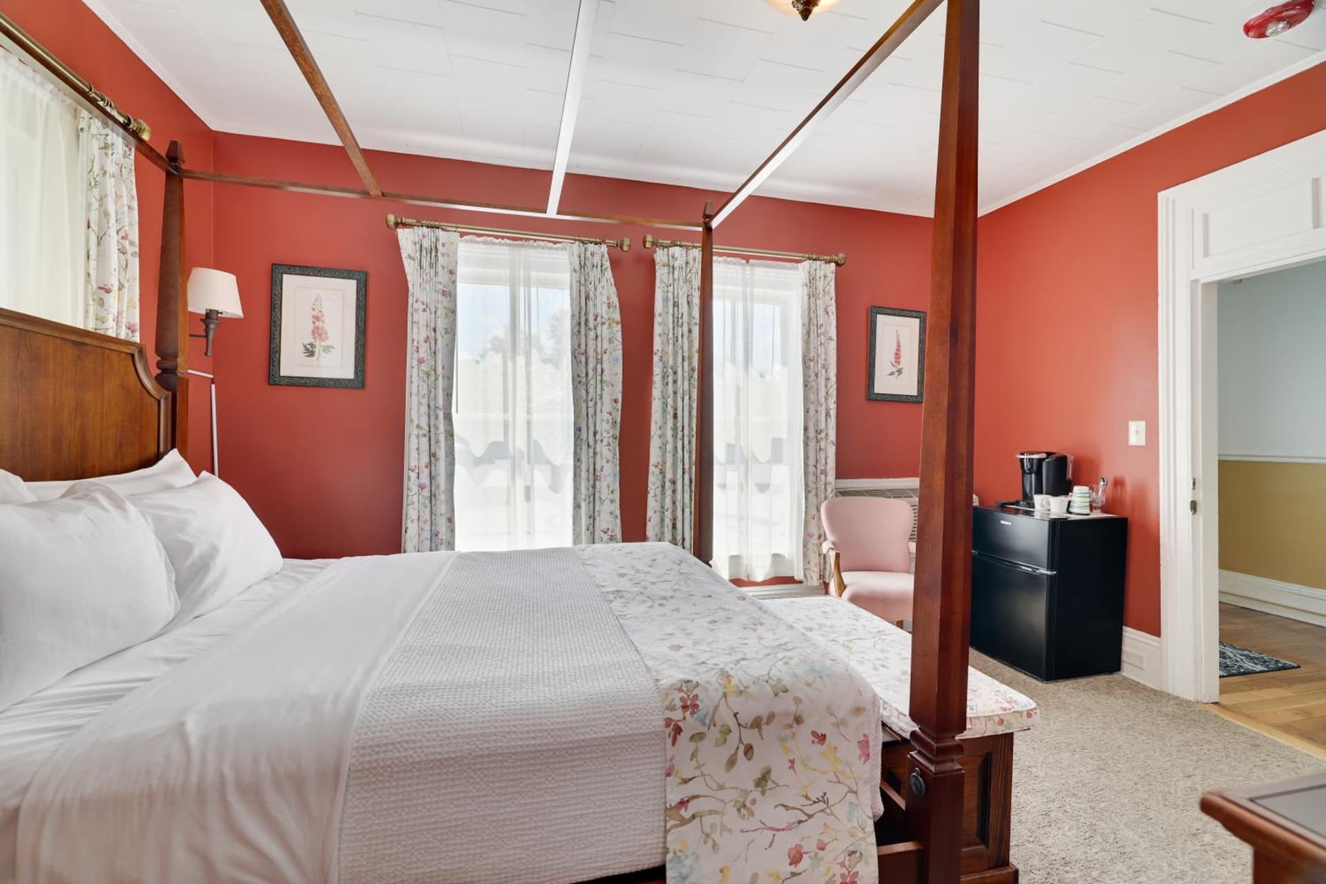Tom Quick Inn gallery photo in Milford, PA — image 98