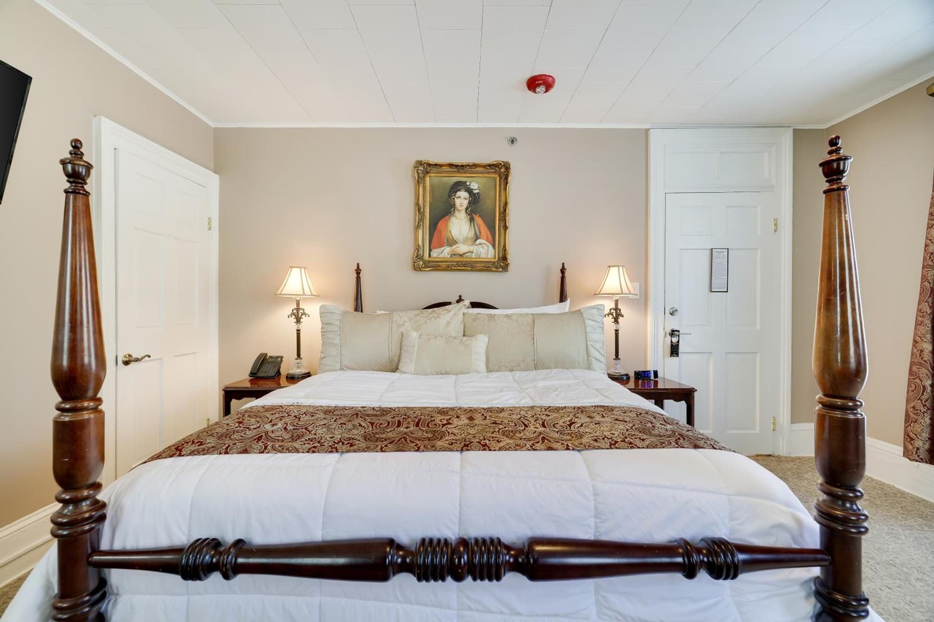Tom Quick Inn gallery photo in Milford, PA — image 31
