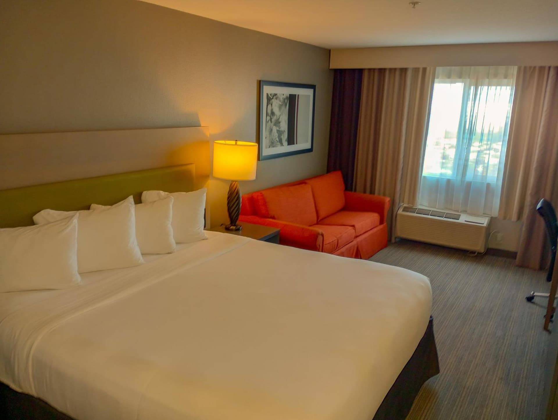 Country Inn & Suites by Radisson, Portland International Airport, OR gallery photo in Portland, OR — image 8