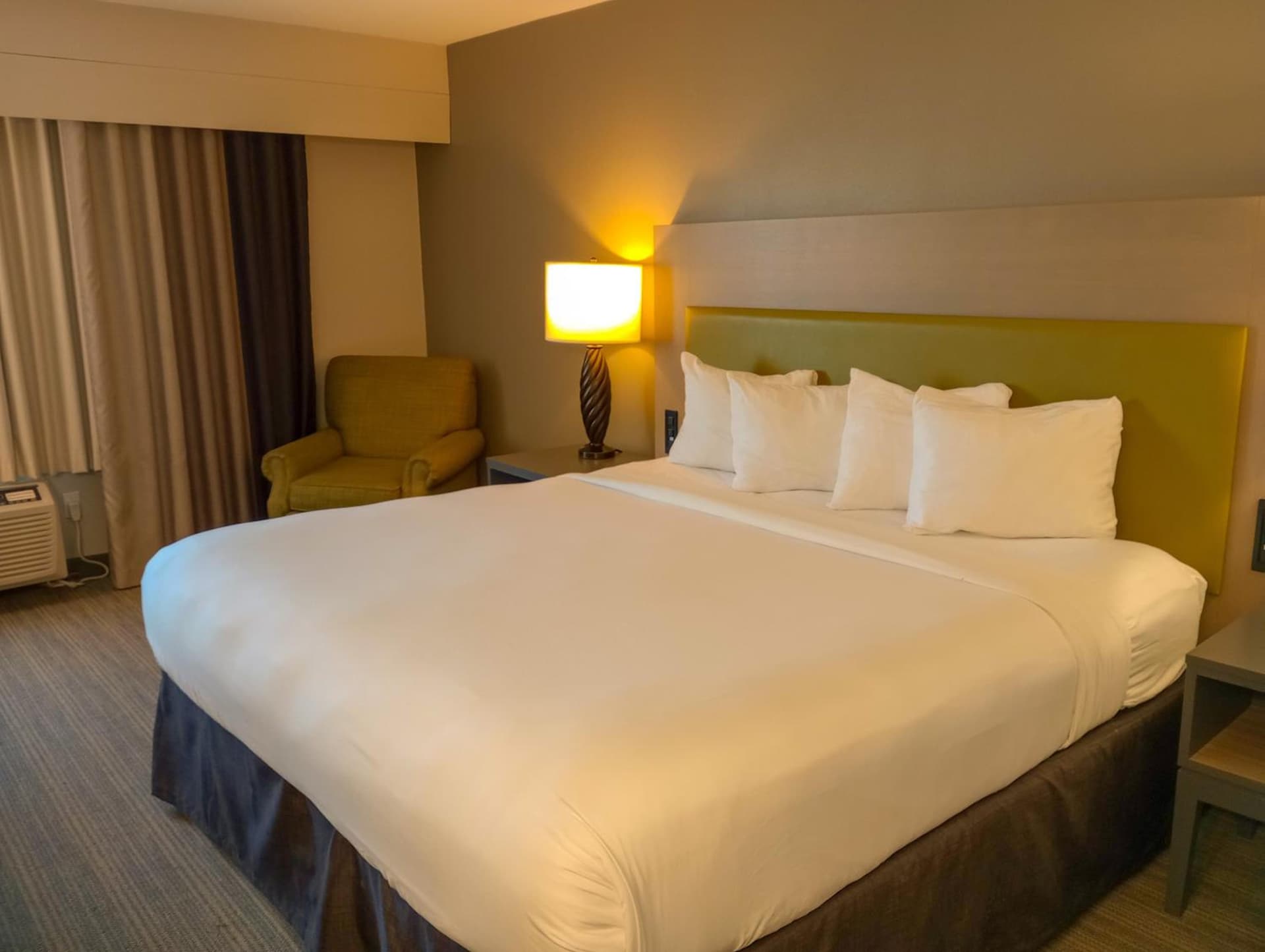 Country Inn & Suites by Radisson, Portland International Airport, OR gallery photo in Portland, OR — image 21