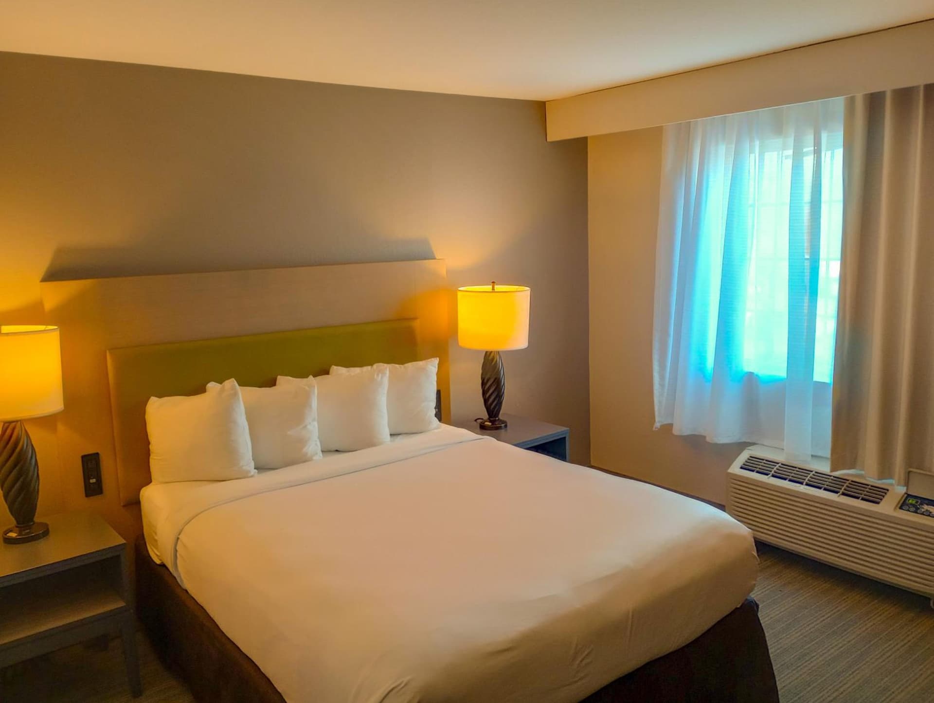 Country Inn & Suites by Radisson, Portland International Airport, OR gallery photo in Portland, OR — image 44