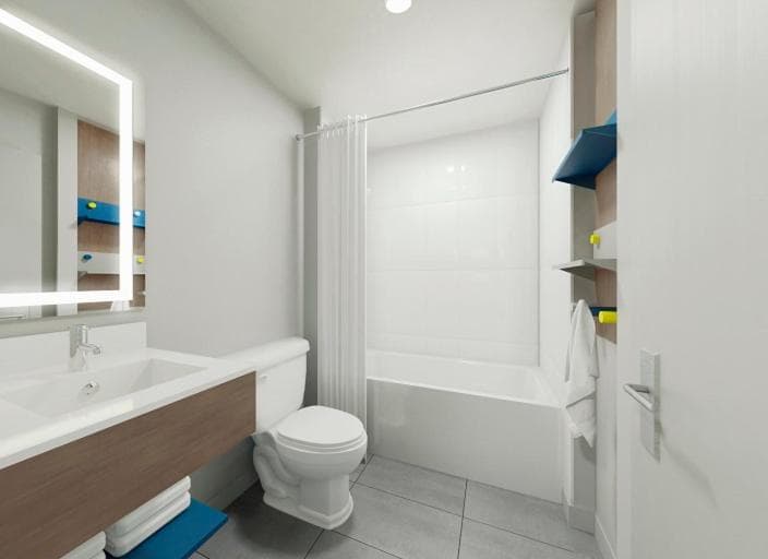 Microtel Inn and Suites by Wyndham property views in Opelika, AL — gallery photo 3