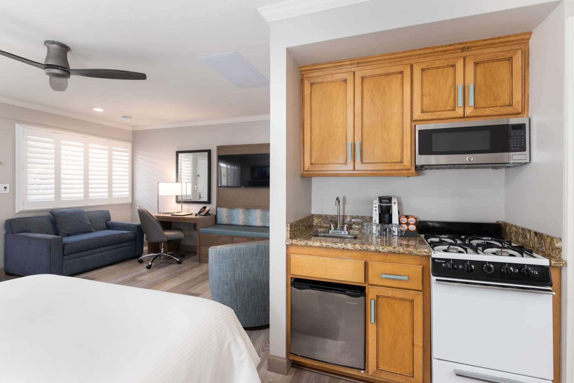 Marina Beach Hotel gallery photo in Santa Barbara, CA — image 17