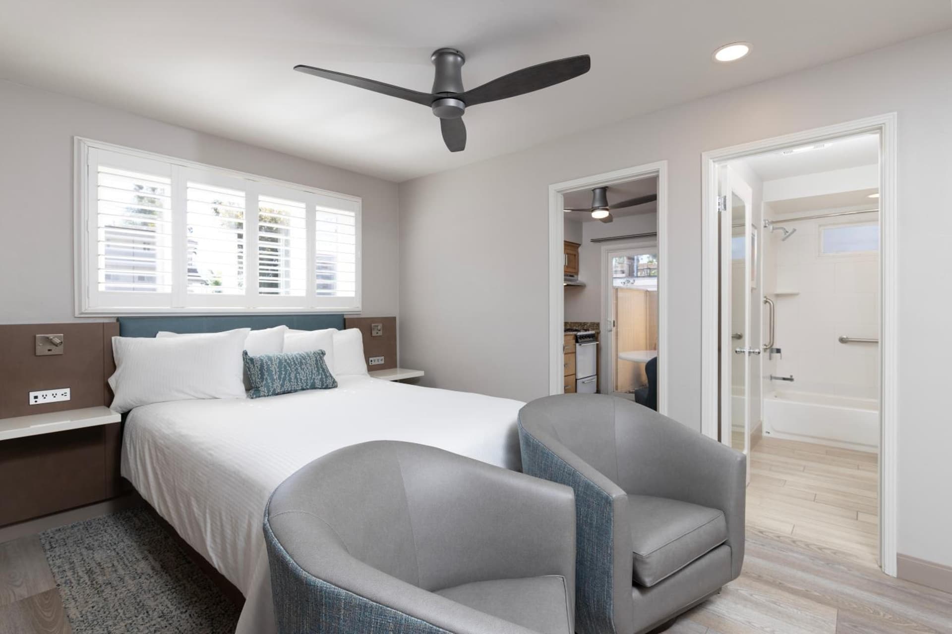 Marina Beach Hotel gallery photo in Santa Barbara, CA — image 53