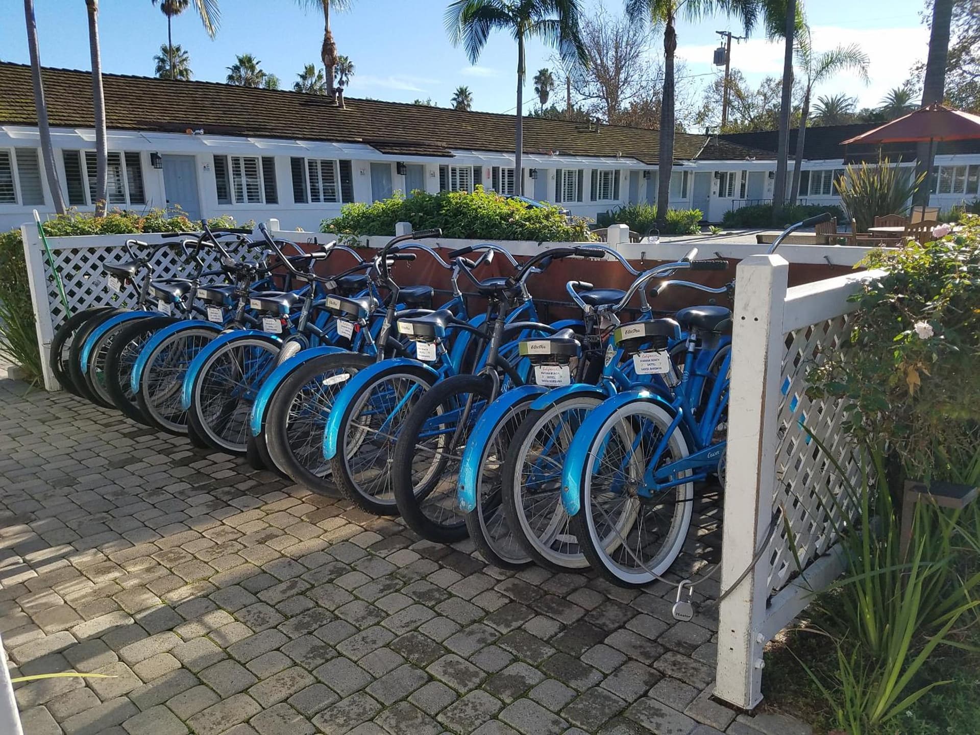 Marina Beach Motel property views in Santa Barbara, CA — gallery photo 3