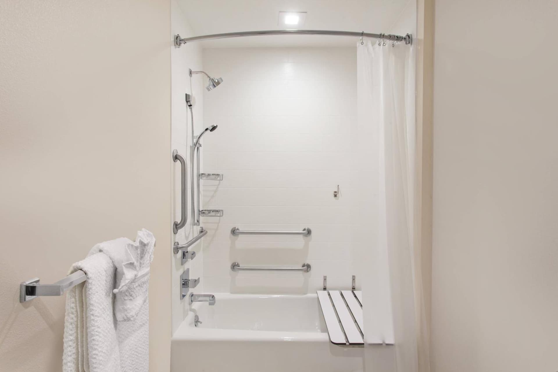 SpringHill Suites by Marriott Huntington Beach Orange County gallery photo in Huntington Beach, CA — image 20