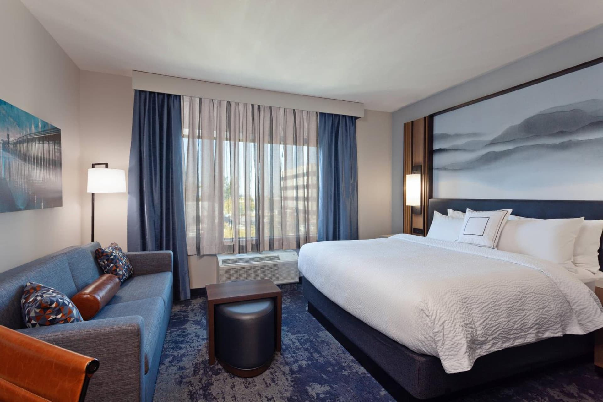 TownePlace Suites by Marriott San Diego Central property views in San Diego, CA — gallery photo 3