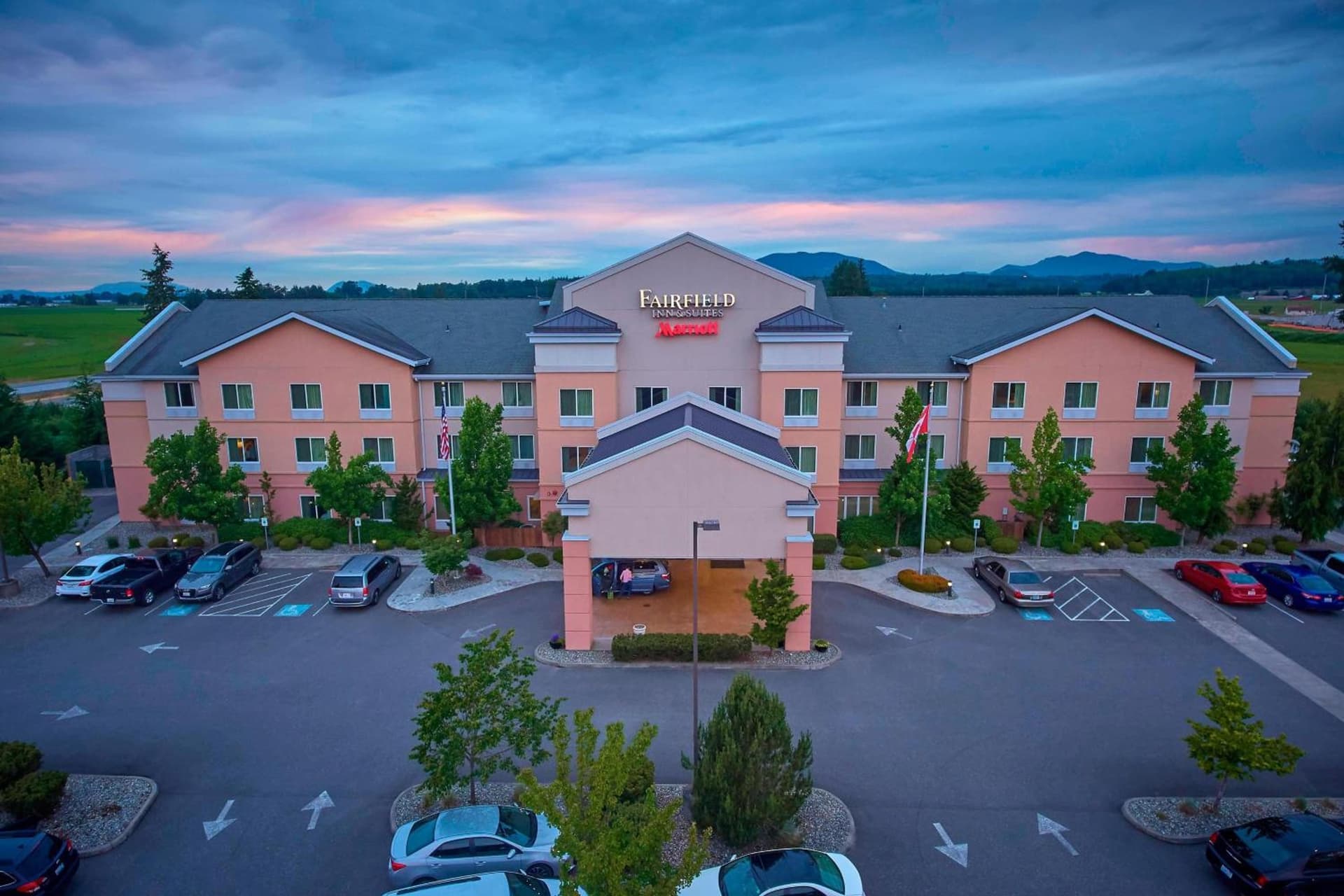 Fairfield Inn & Suites Burlington featured exterior or lobby in Burlington, WA — similar hotel